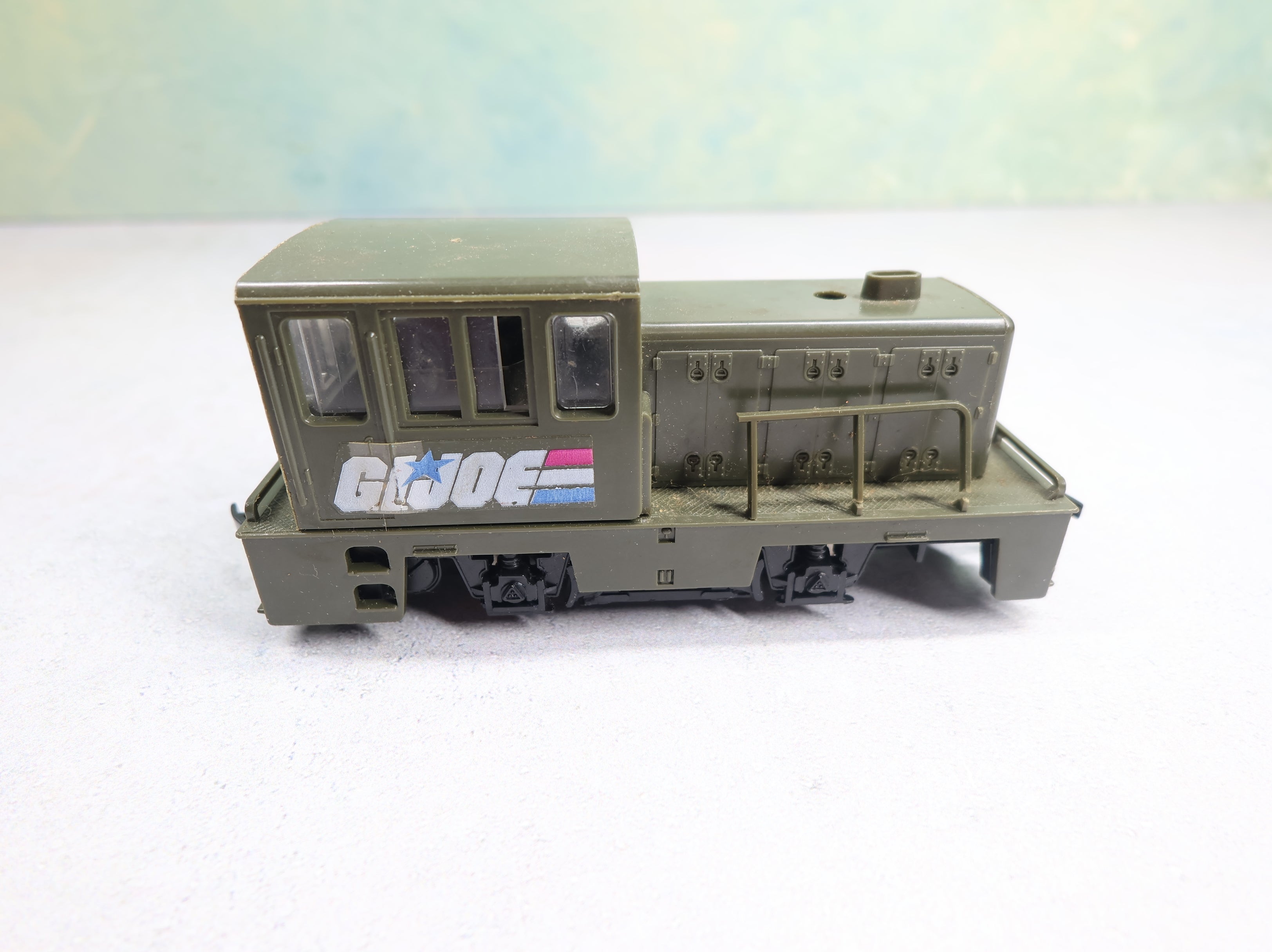 USED AHM HO Scale Diesel Locomotive Switcher GI Joe Runs Great, Decal DC