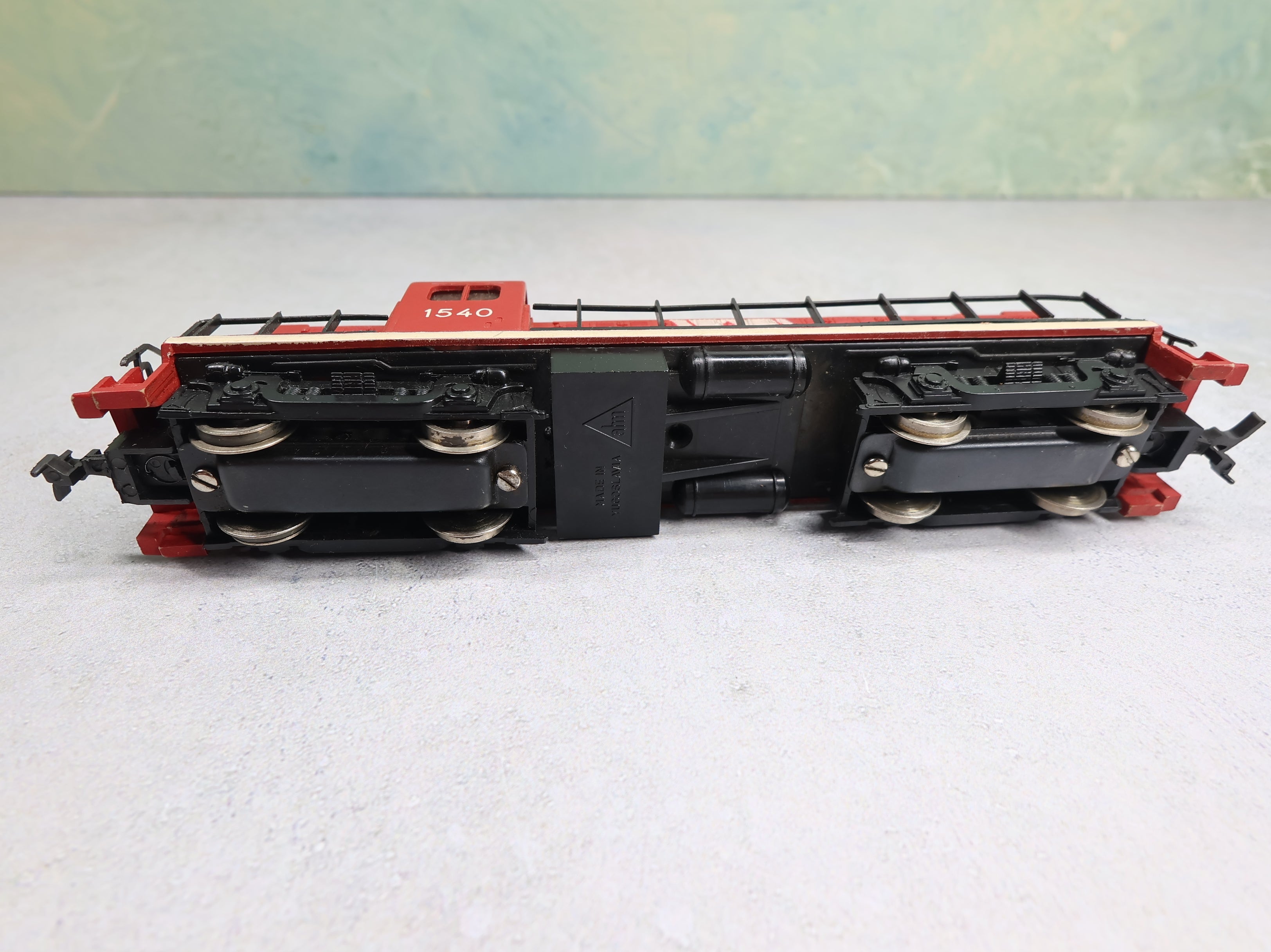 USED AHM HO Scale RS-2 Diesel Locomotive Jersey Central #1540 Runs DC