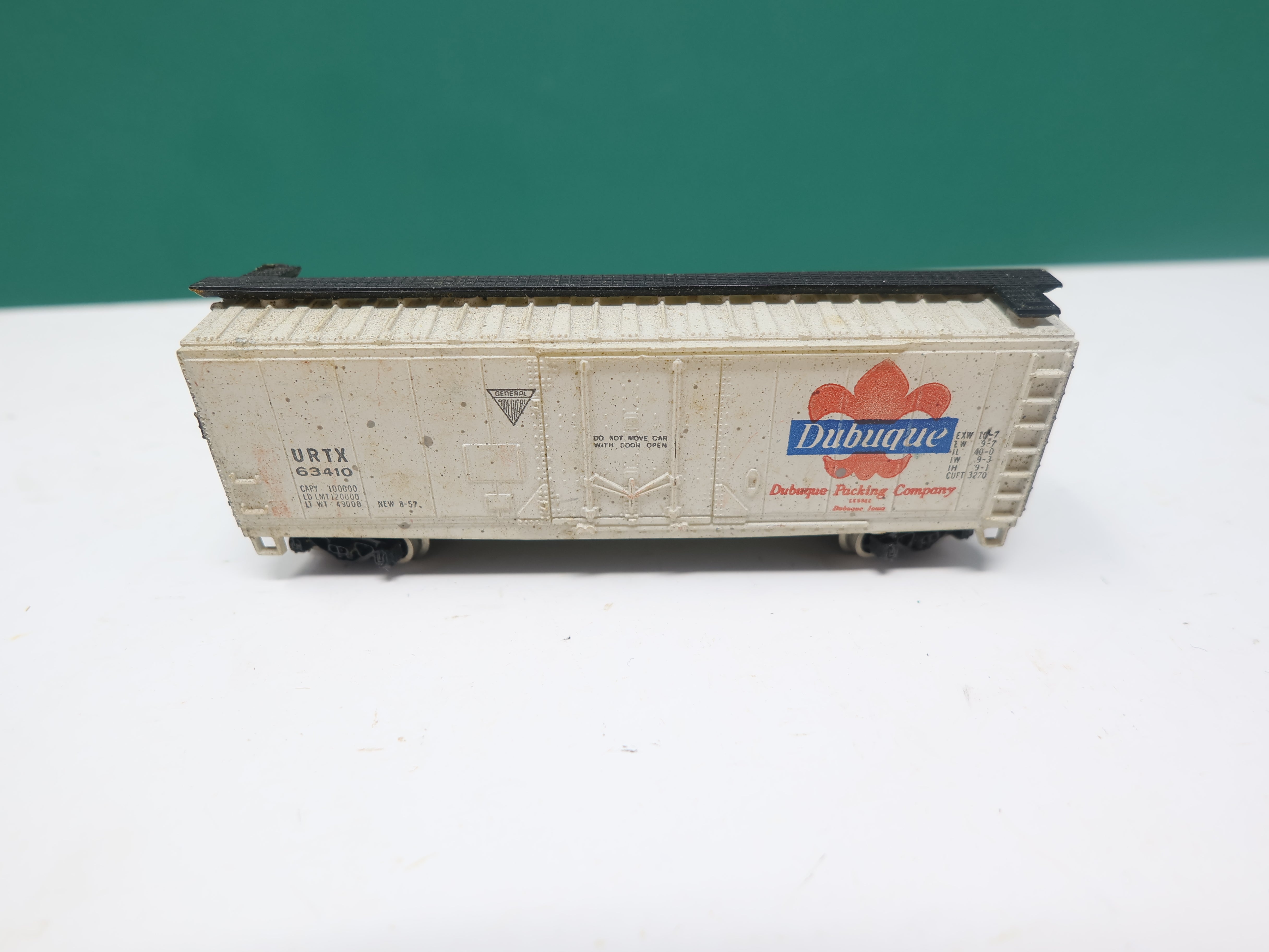 USED Bachmann N Scale, 40' Box Car, Dubuque URTX #63410