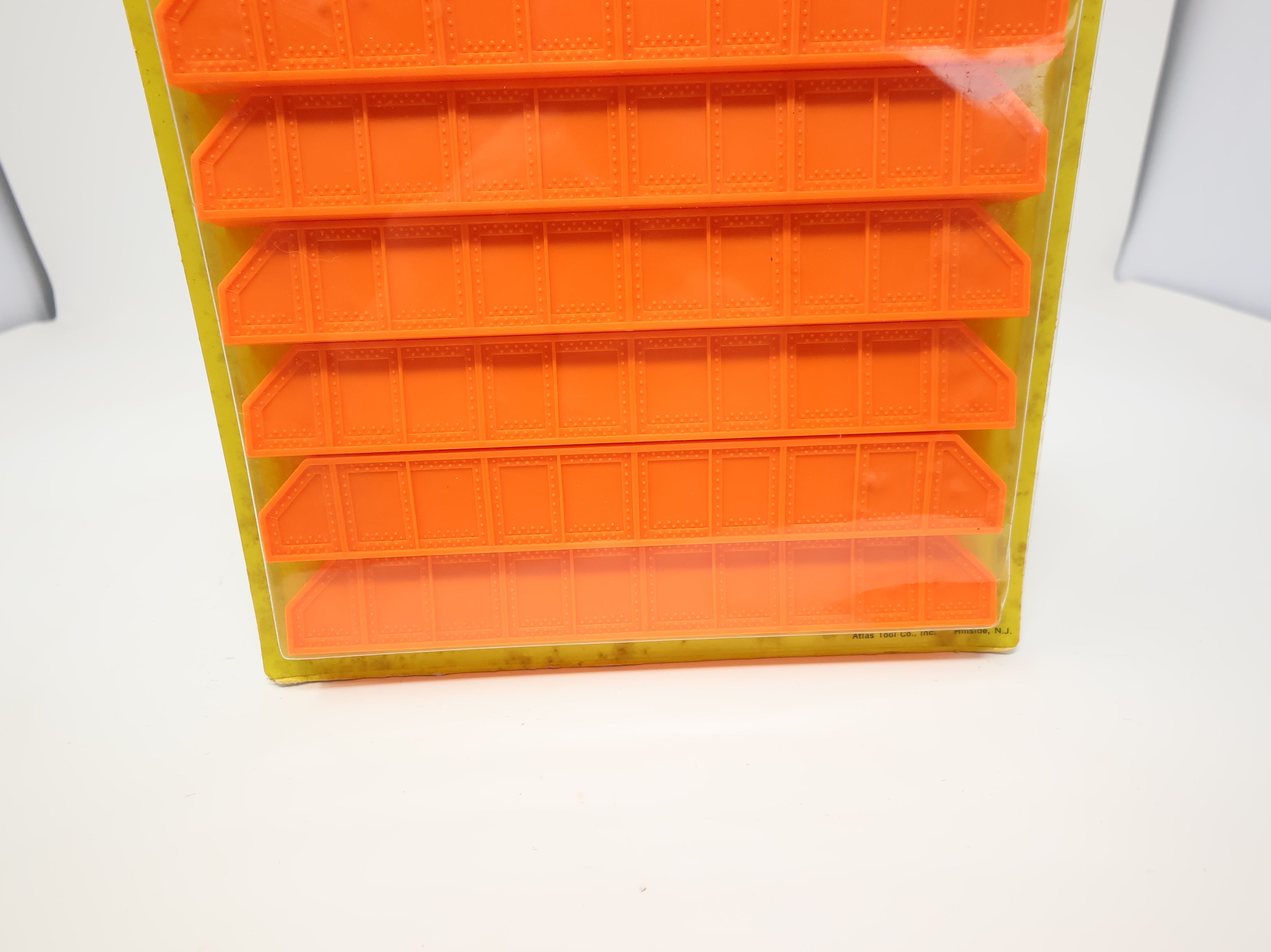 USED Atlas 790-100 HO Scale Flat Car Load - Orange Plate Girders (Sealed)