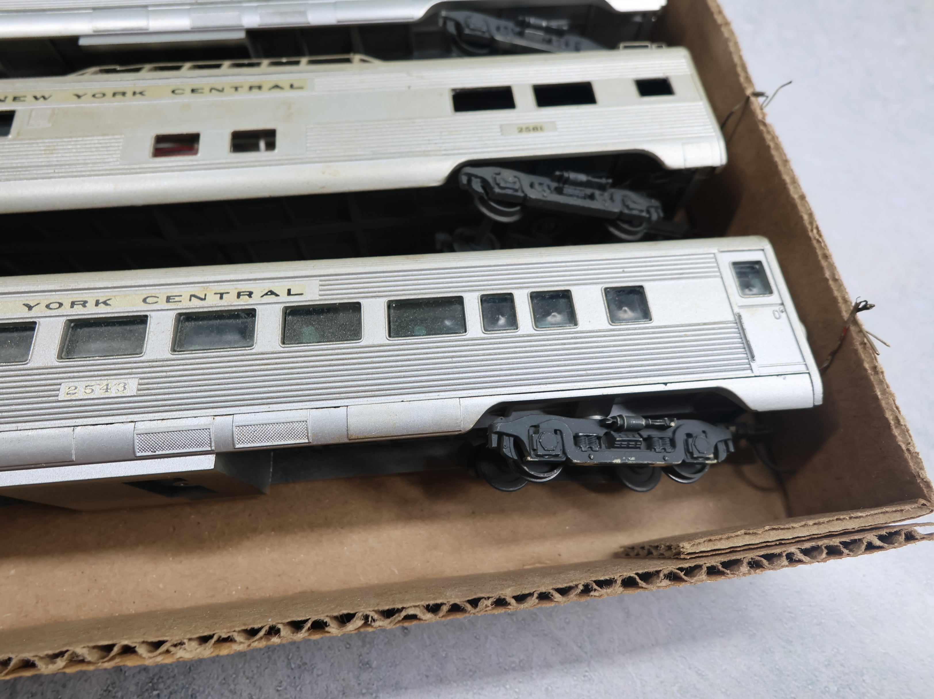 USED Athearn HO Scale Passenger Car Set New York Central Rough (7 pcs)