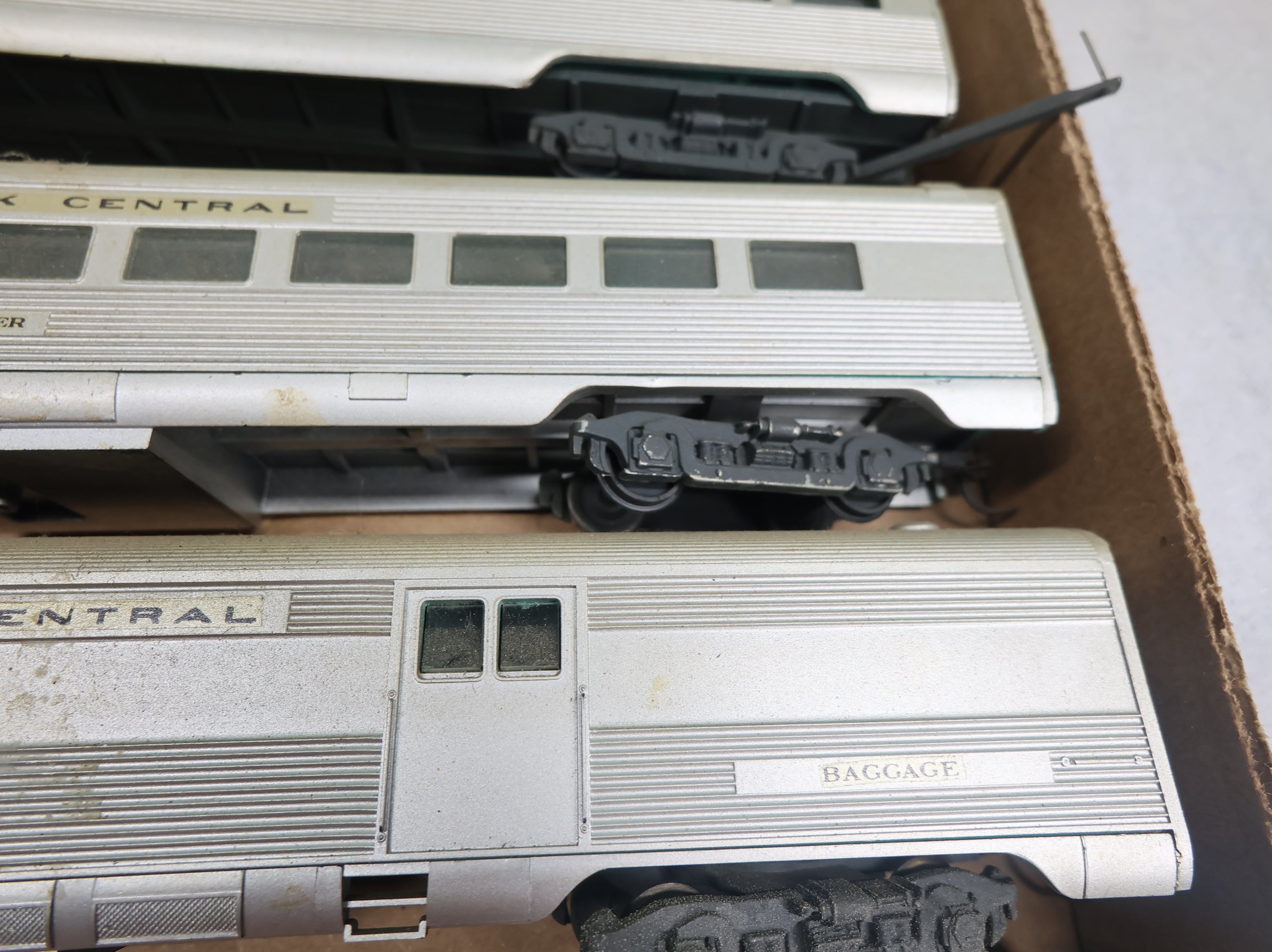 USED Athearn HO Scale Passenger Car Set New York Central Rough (7 pcs)