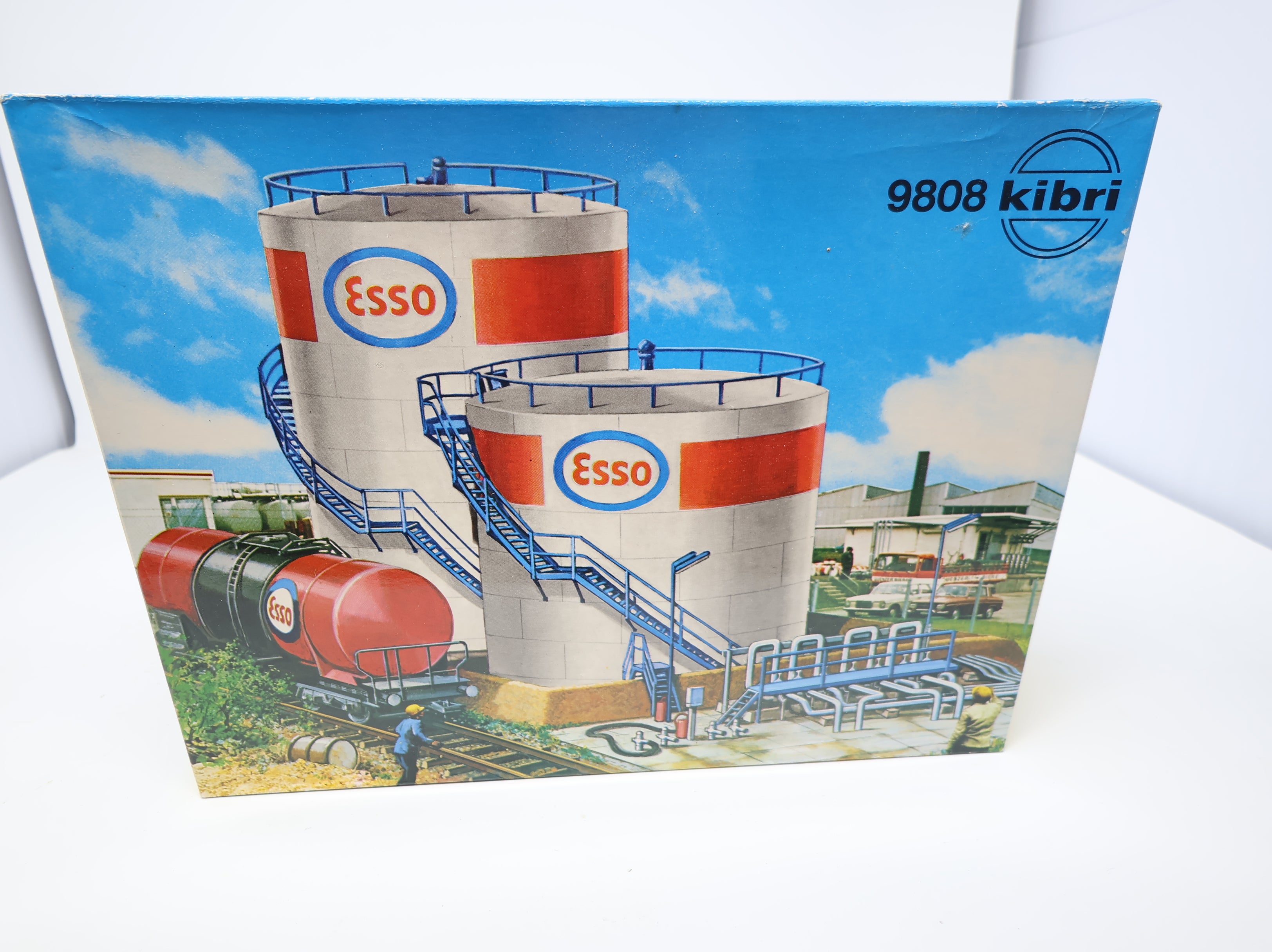 USED Kibri B-9808 HO Scale Esso Double Fuel Silo Tanks KIT