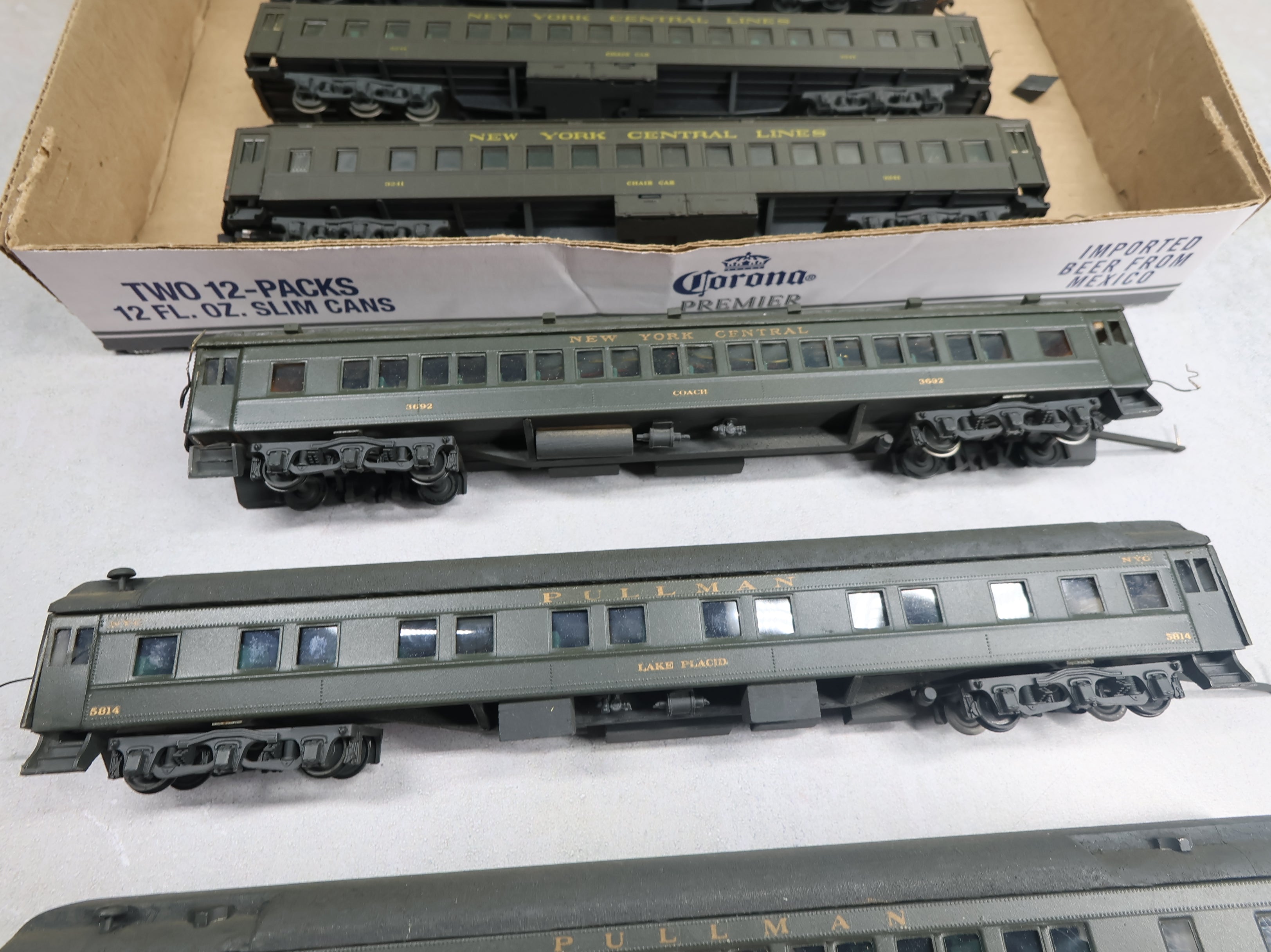 USED Athearn HO Scale Passenger Car Set New York Central Rough (7 pcs)