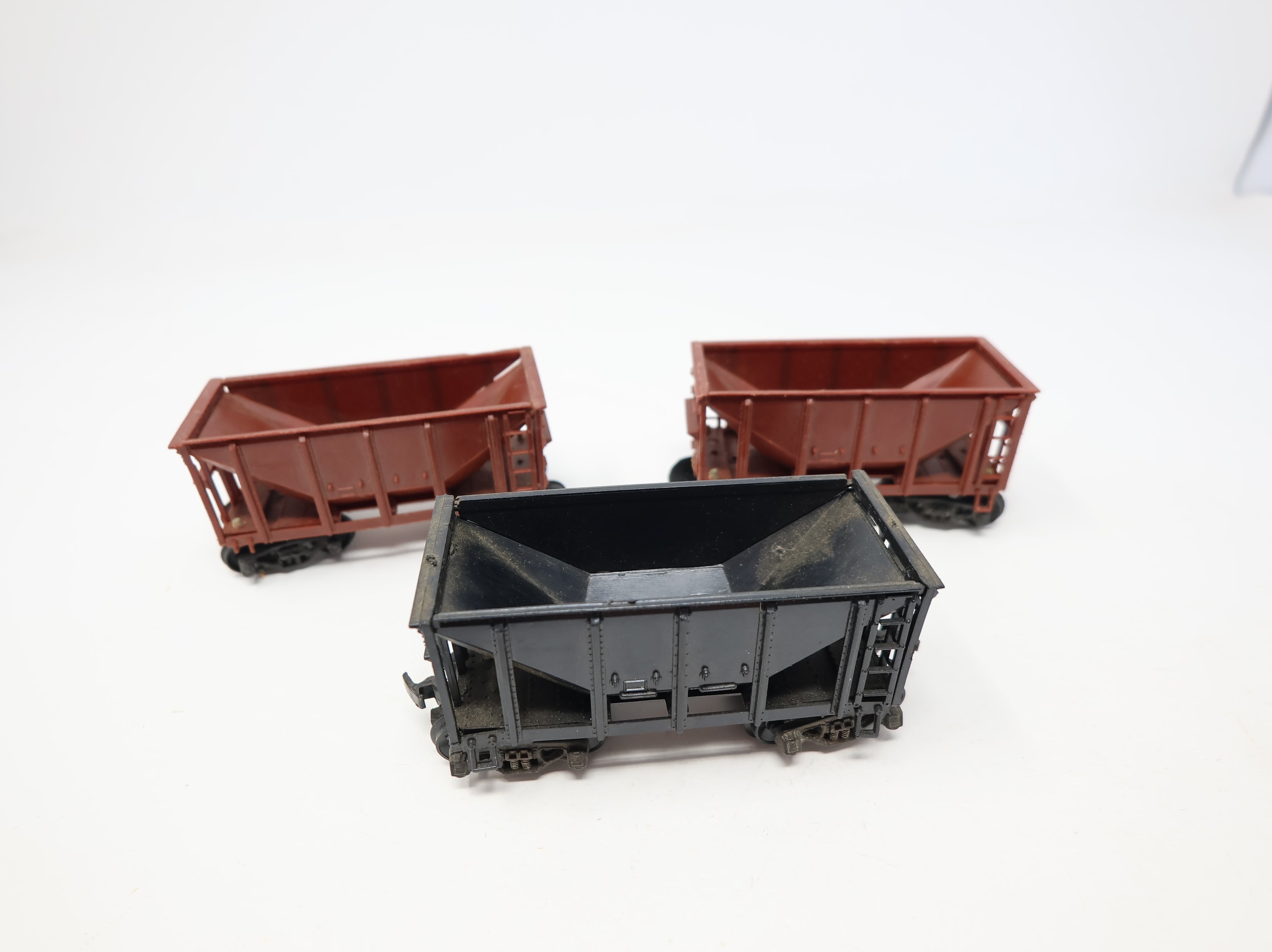 USED Varney HO Scale Ore Car Undecorated (3 pcs)