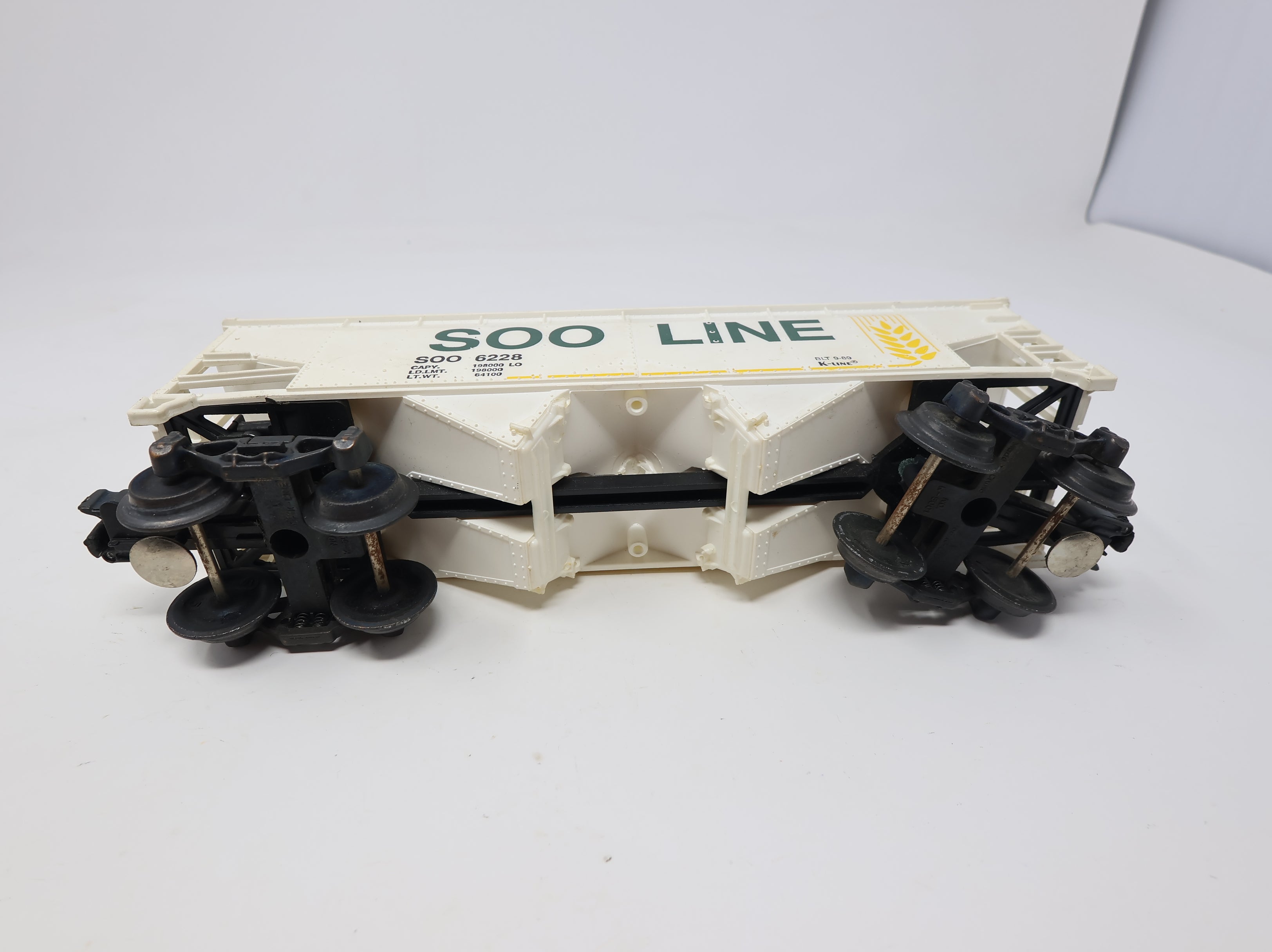 USED K-Line O 2 Bay Covered Hopper SOO Line #6228 O27