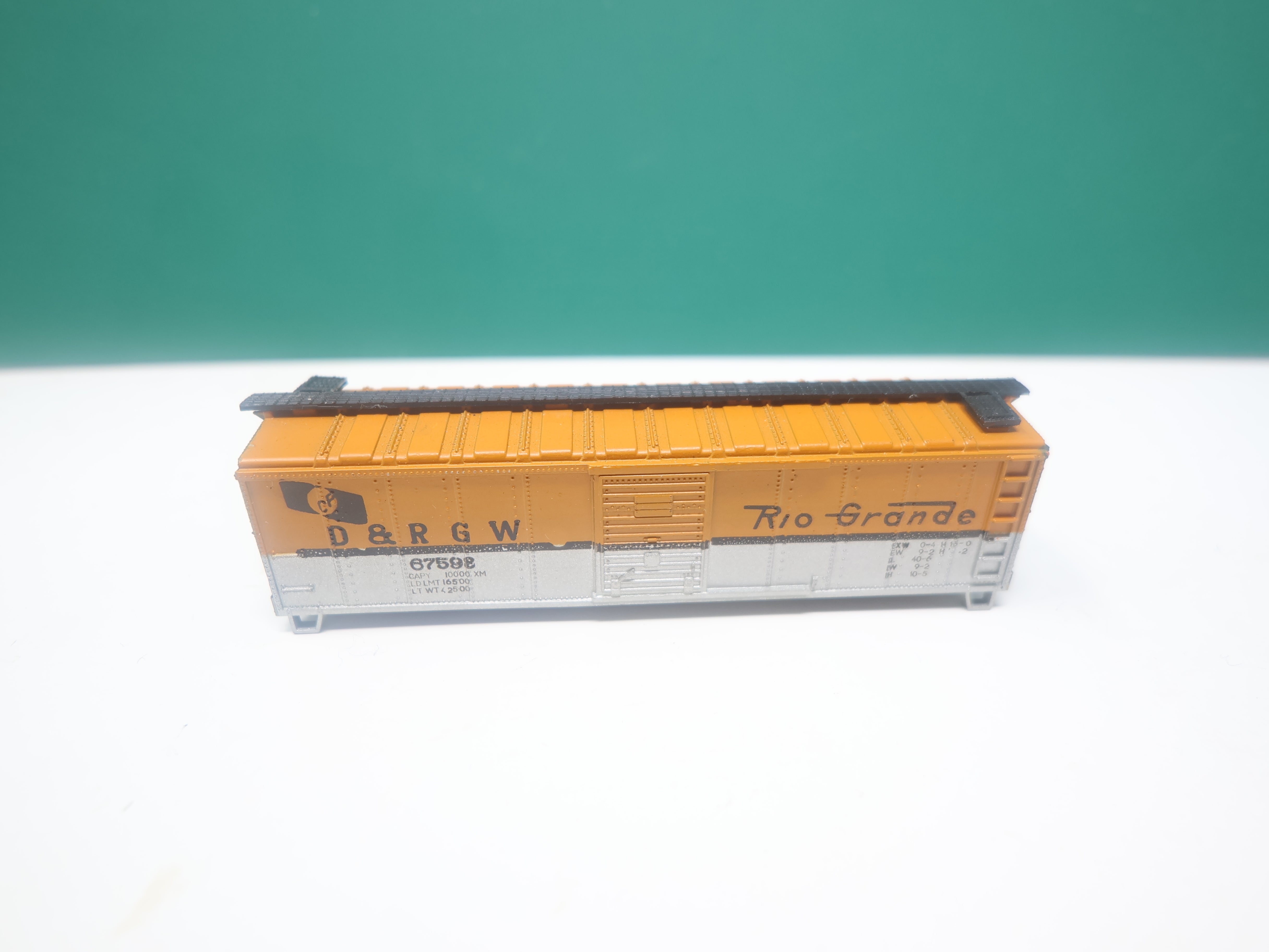 USED Atlas N Scale, 40' Box Car, Rio Grande D&RGW #67598, No Trucks