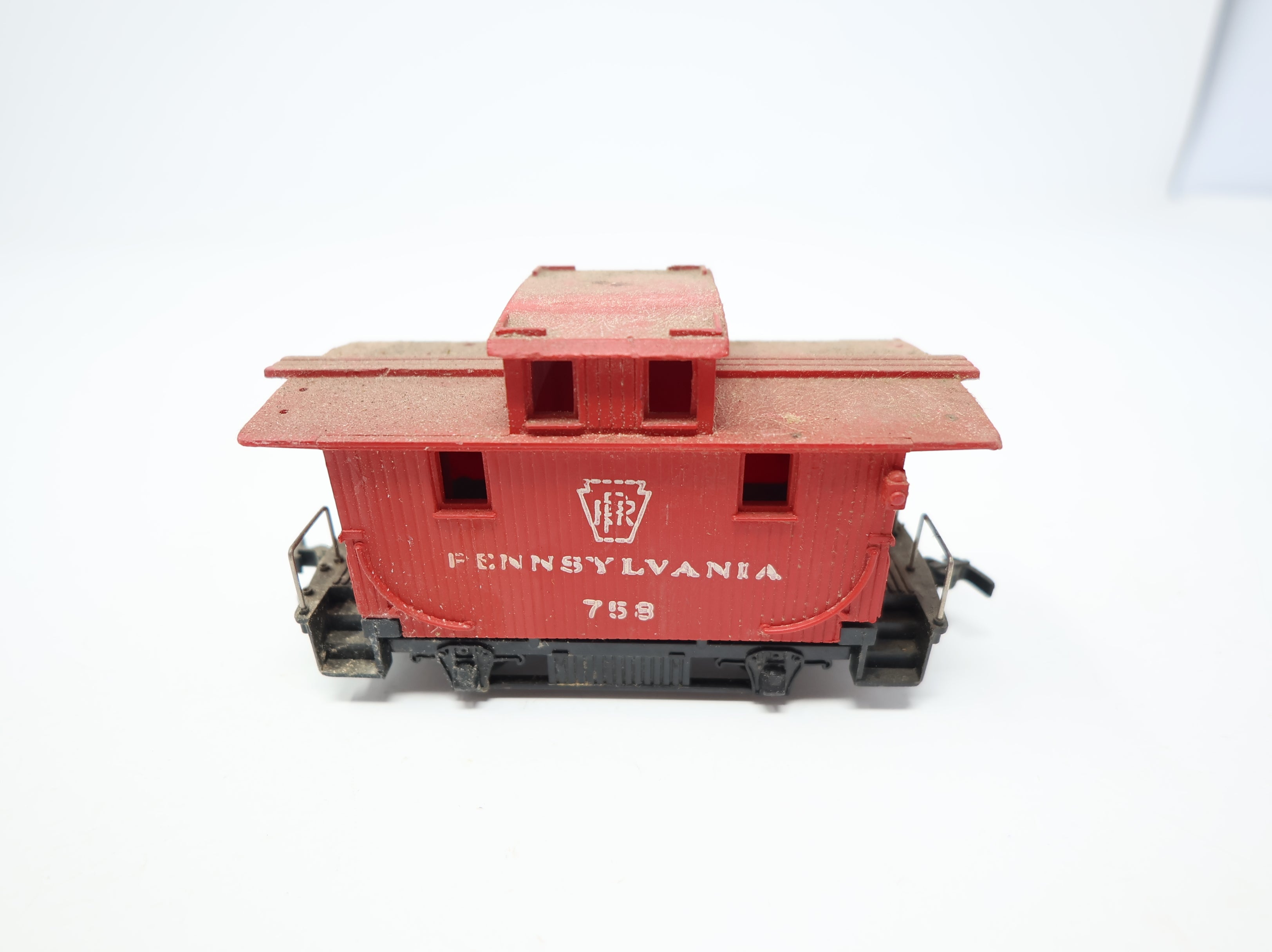 USED Mantua HO Scale Bobber Caboose Pennsylvania #758