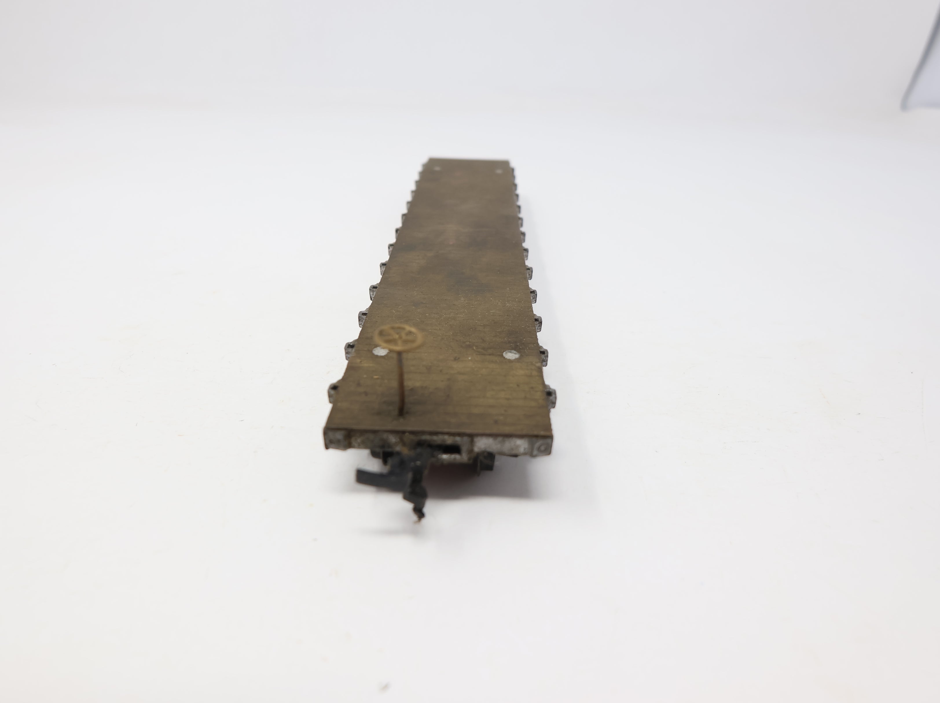 USED HO Scale 46' Metal Flat Car Undecorated