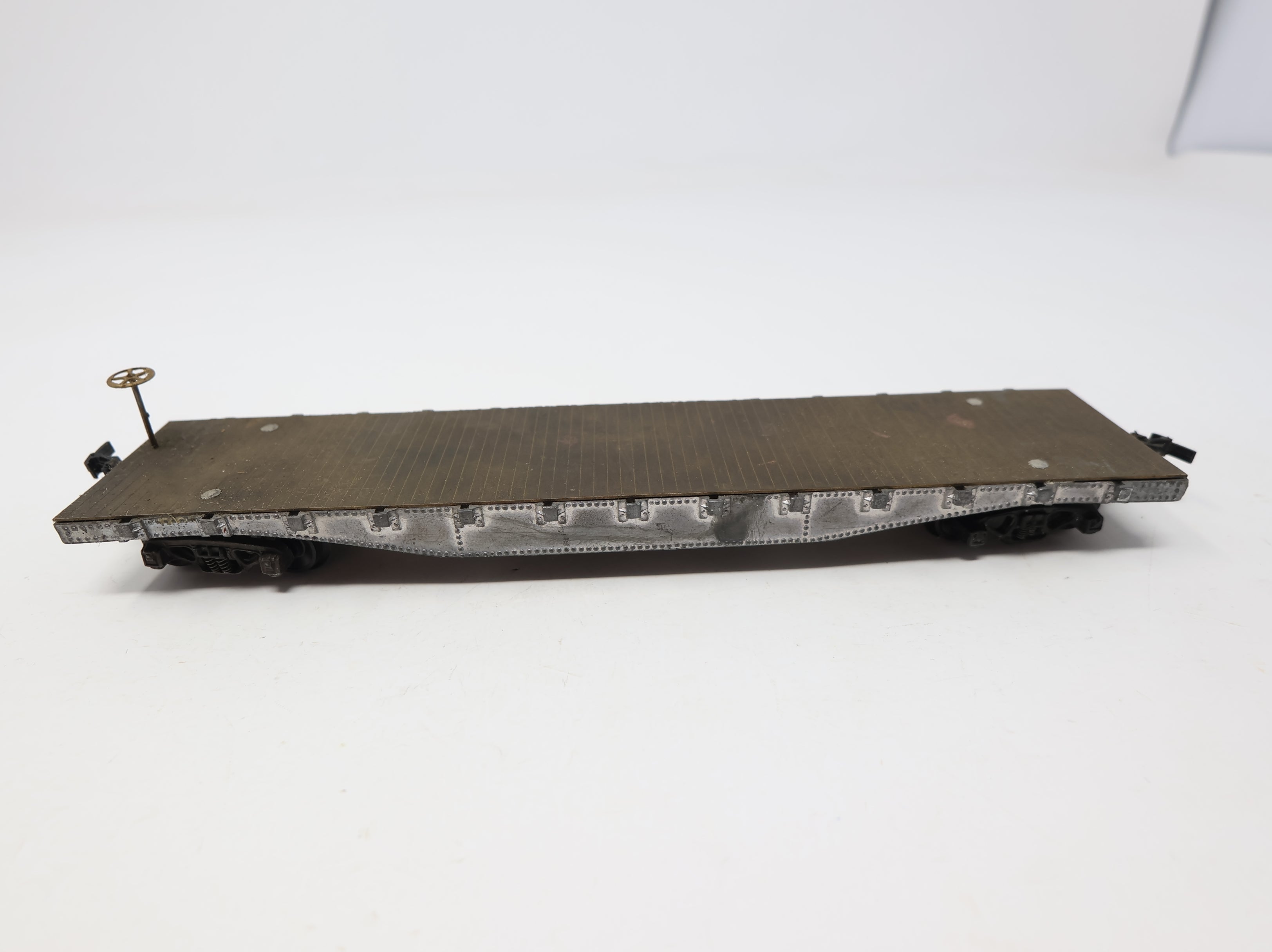 USED HO Scale 46' Metal Flat Car Undecorated