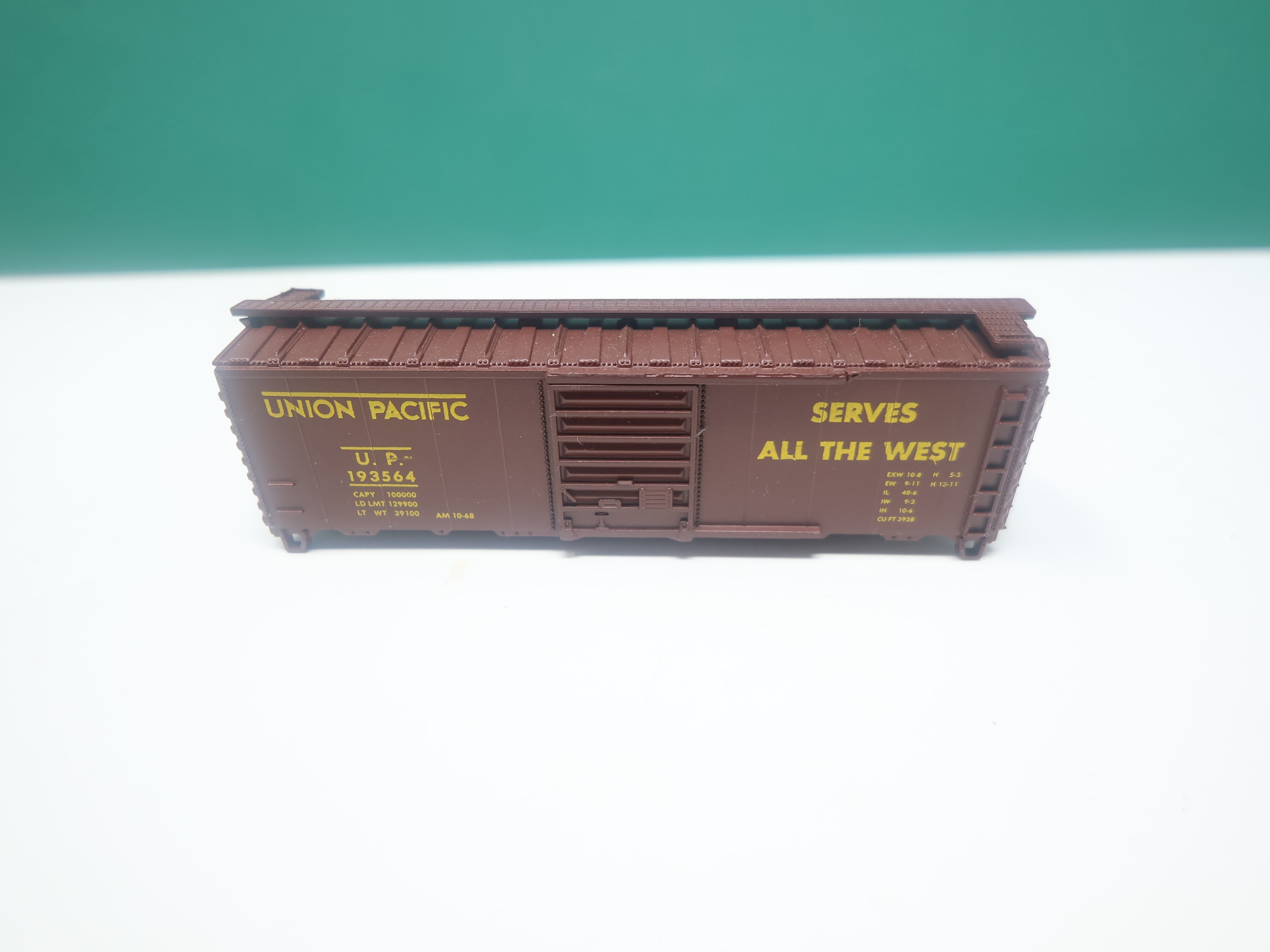 USED Atlas N Scale, 40' Box Car, Union Pacific UP #193564, No Trucks