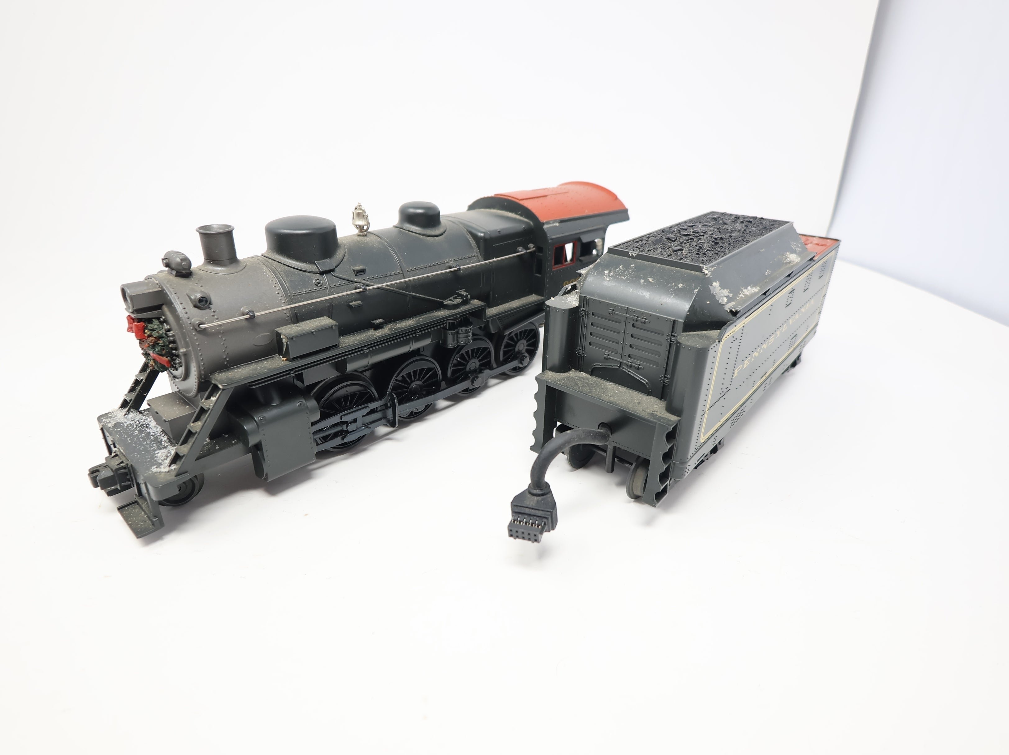 USED MTH Rail King O 2-8-0 Steam Engine w/ Custom Snow & Christmas Wreath Pennsylvania #9093 Proto-Sound 2.0