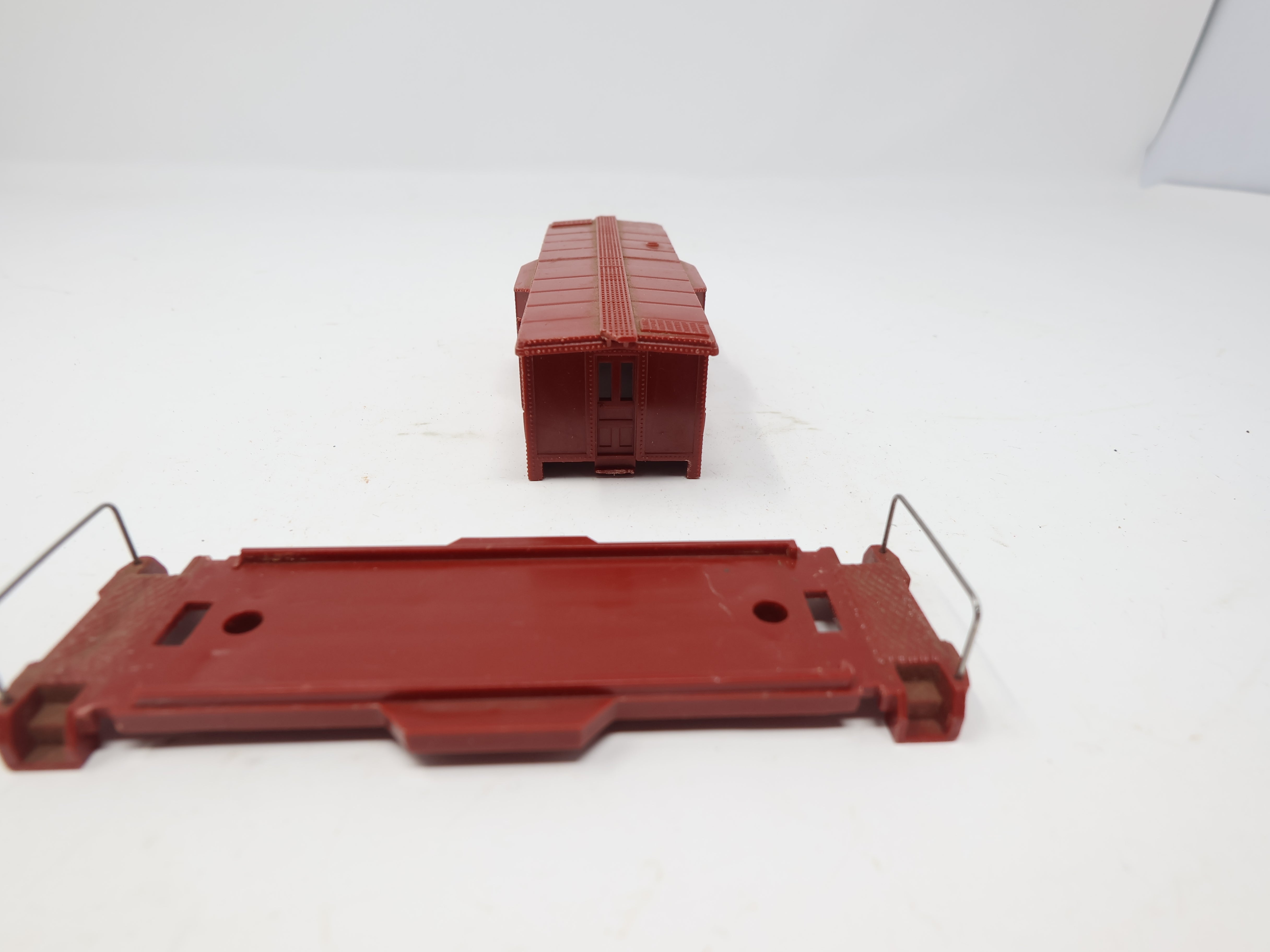 USED MARX HO Scale, Bay Window Caboose, New York Central NYC #20298, Radio Equipped