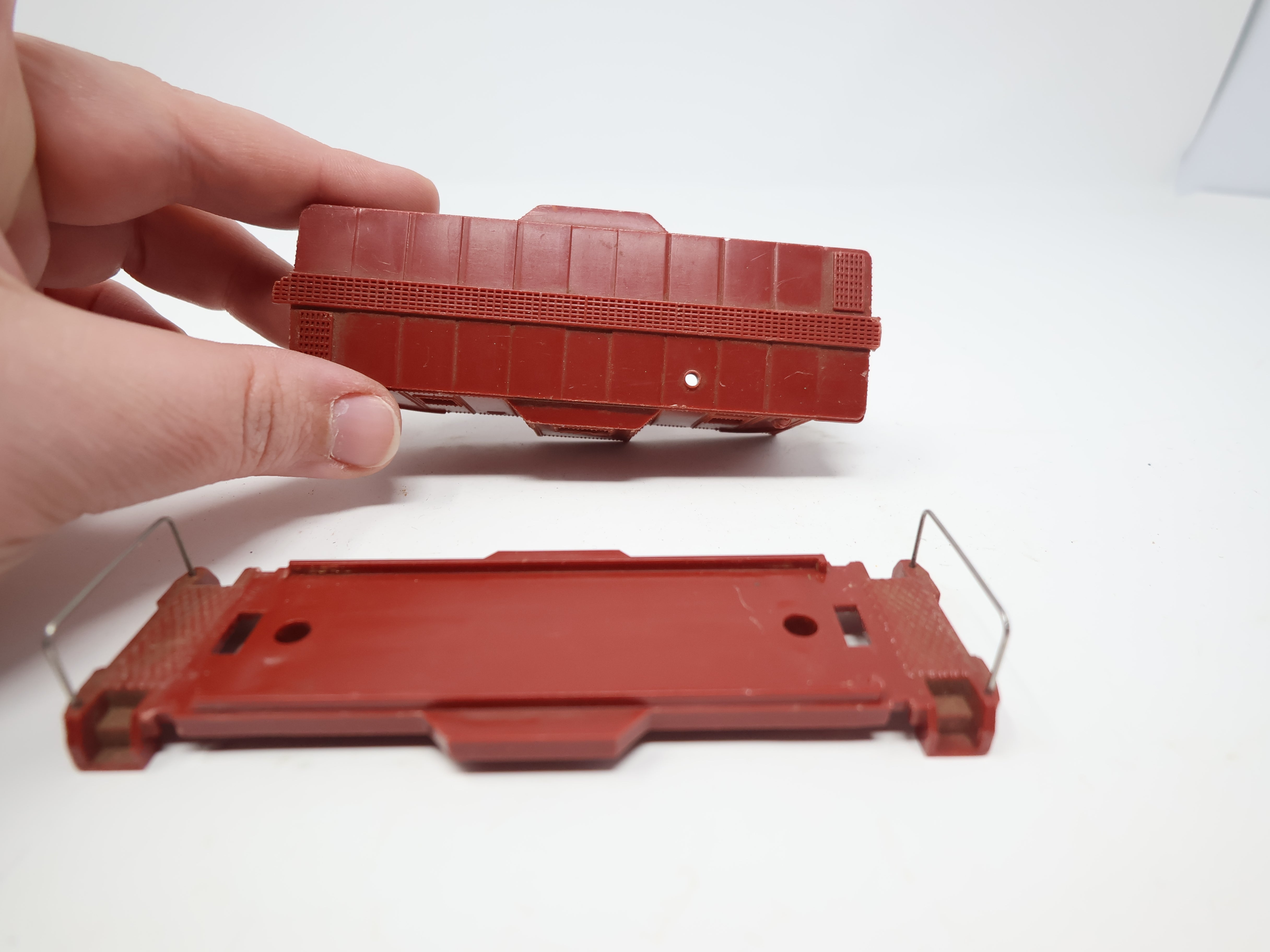 USED MARX HO Scale, Bay Window Caboose, New York Central NYC #20298, Radio Equipped