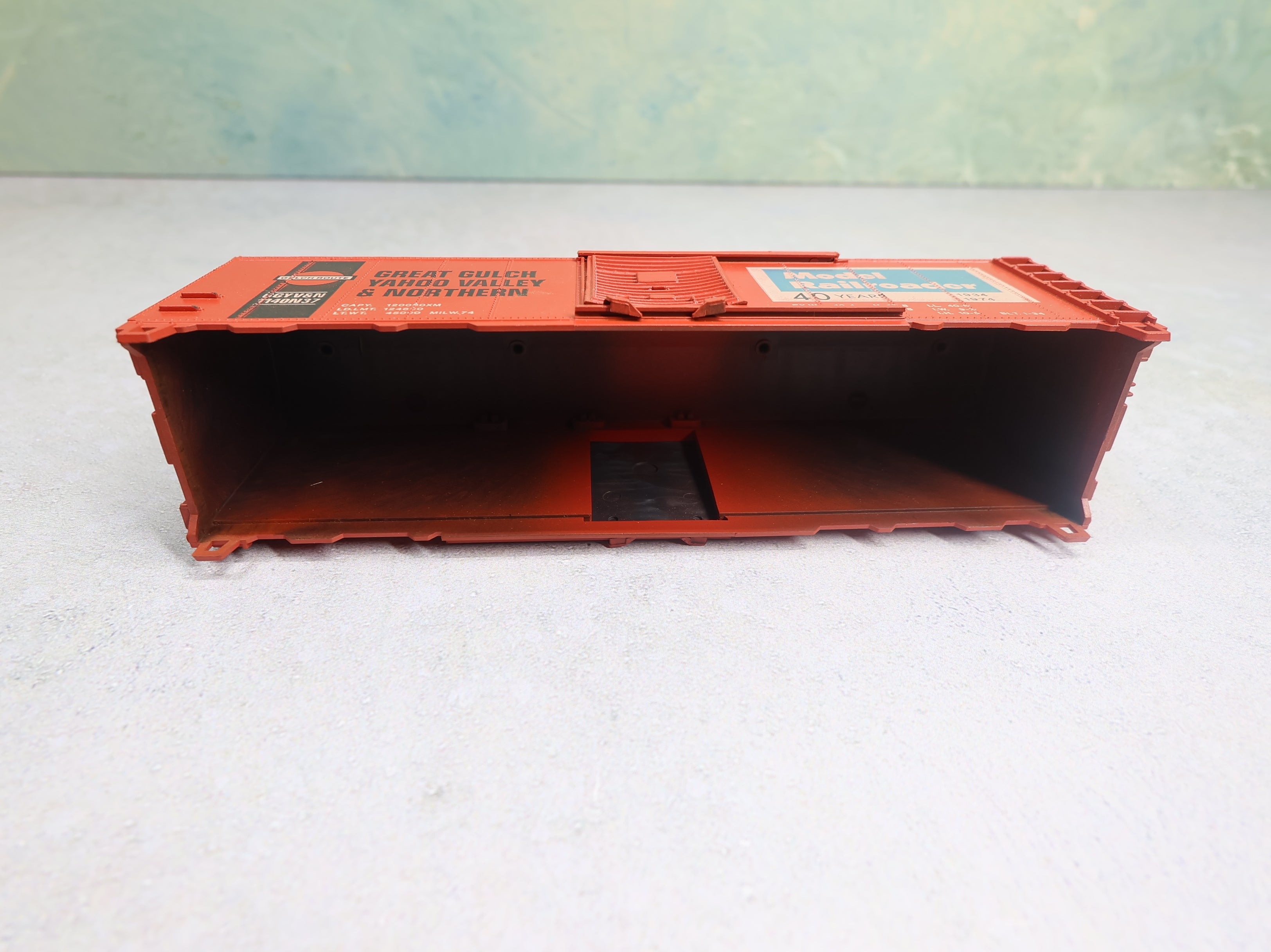 USED Athearn HO Scale 40' Box Car Great Gulch Yahoo Valley & Northern Model Railroader, Shell Only