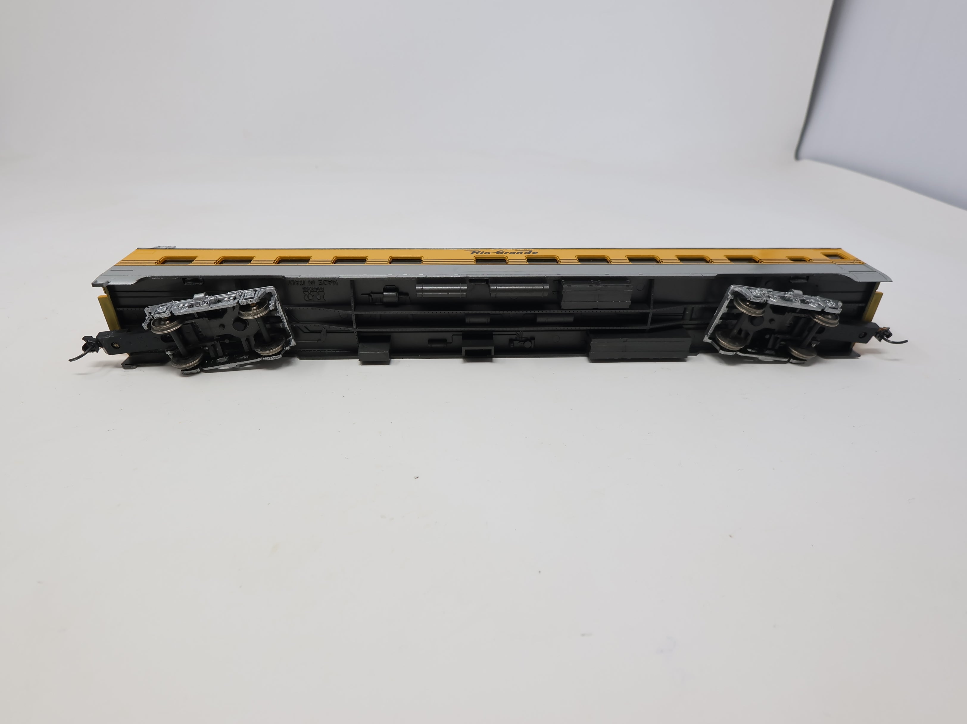 USED Rivarossi HO Scale Passenger Car Rio Grande