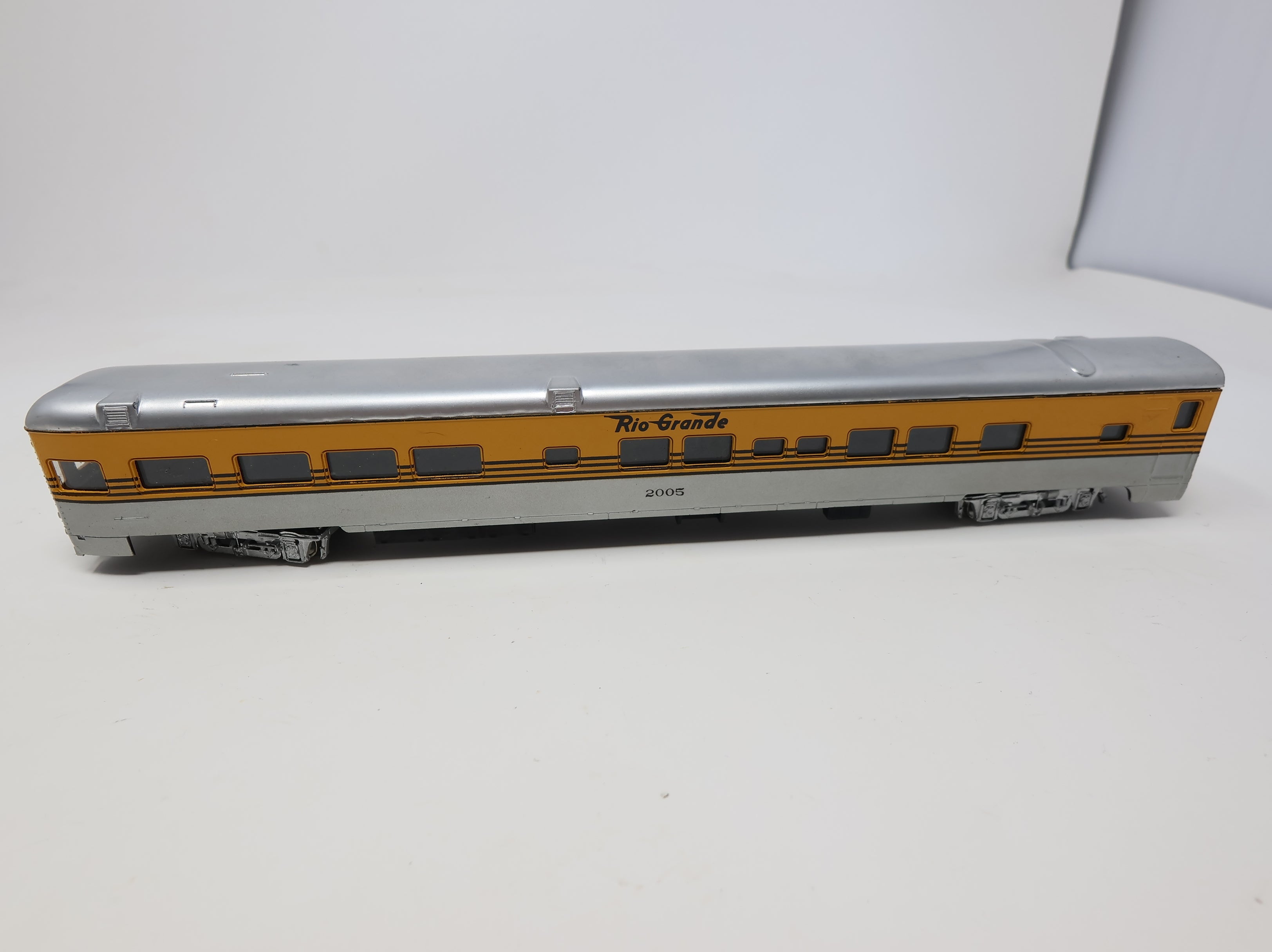 USED HO Scale Observation Passenger Car Rio Grande #2005