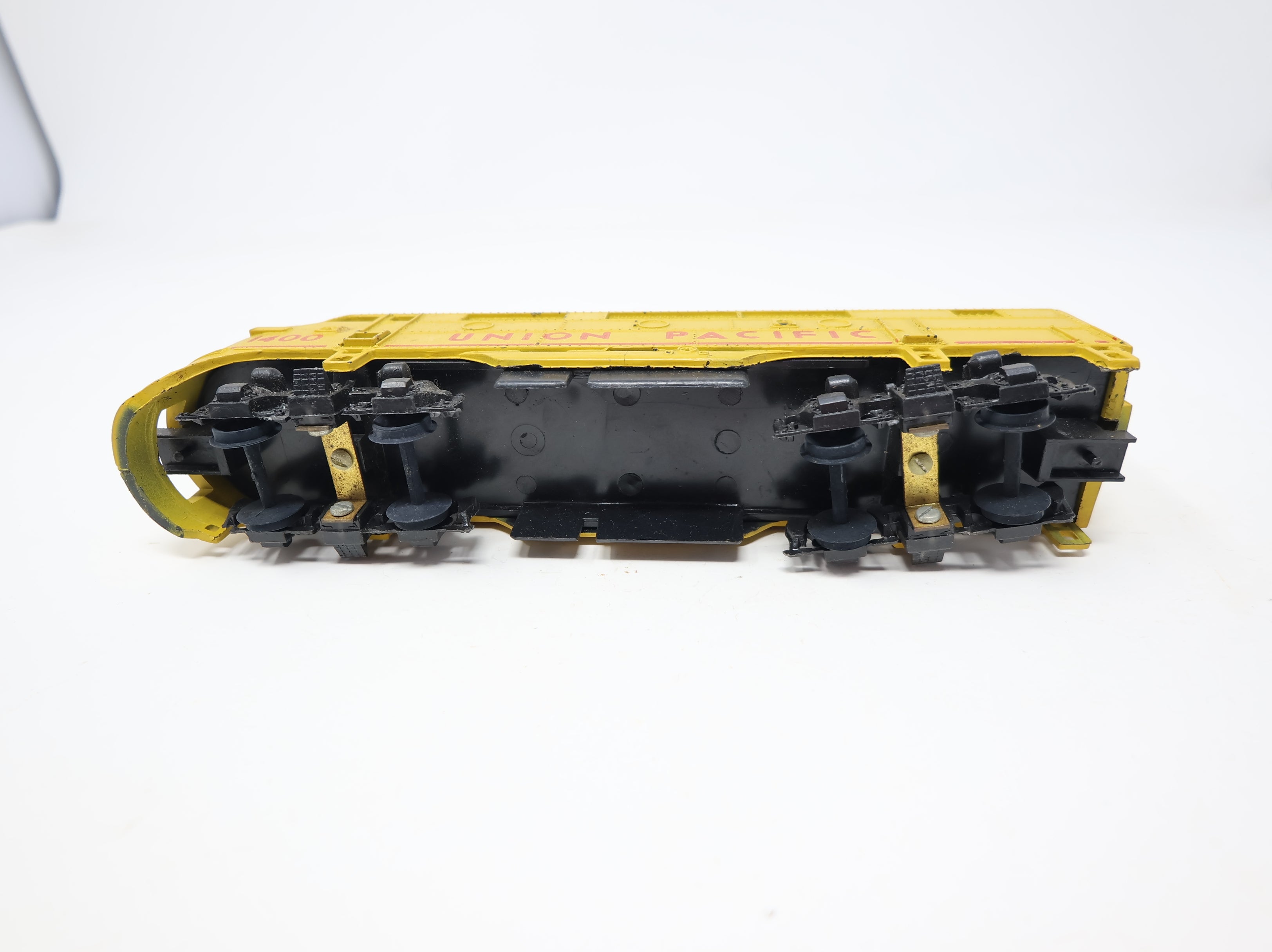 USED Varney HO Scale F3-A Diesel Locomotive Union Pacific #1400 Unpowered