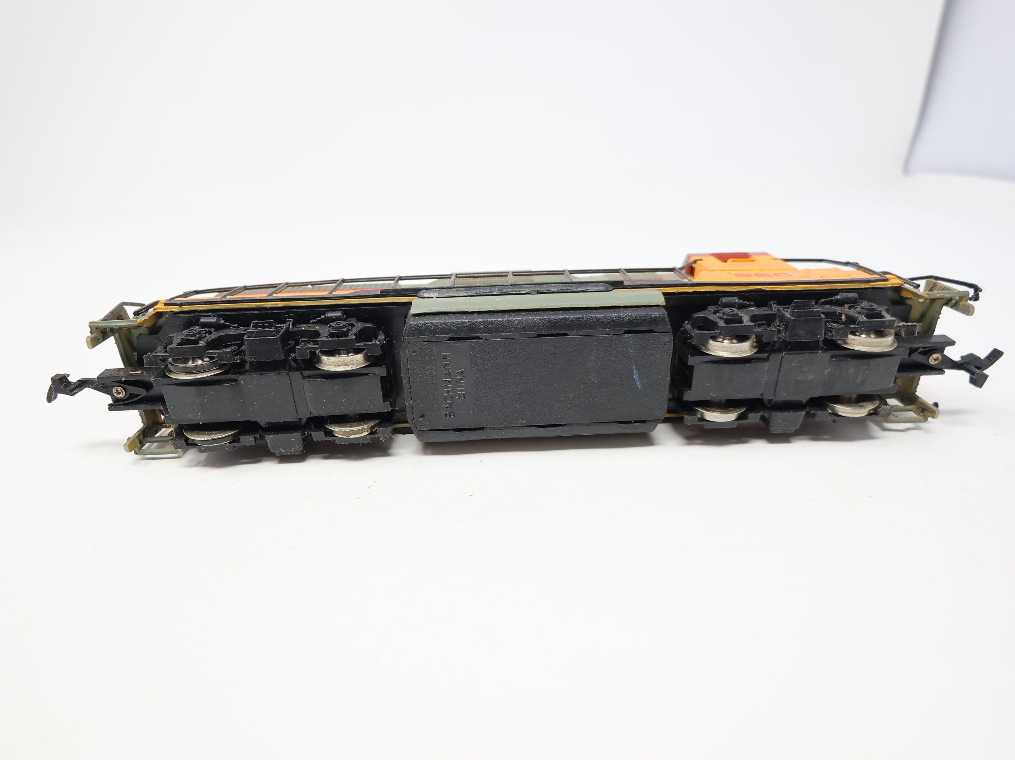 USED Bachmann HO Scale GP40 Diesel Locomotive Union Pacific #866 DC