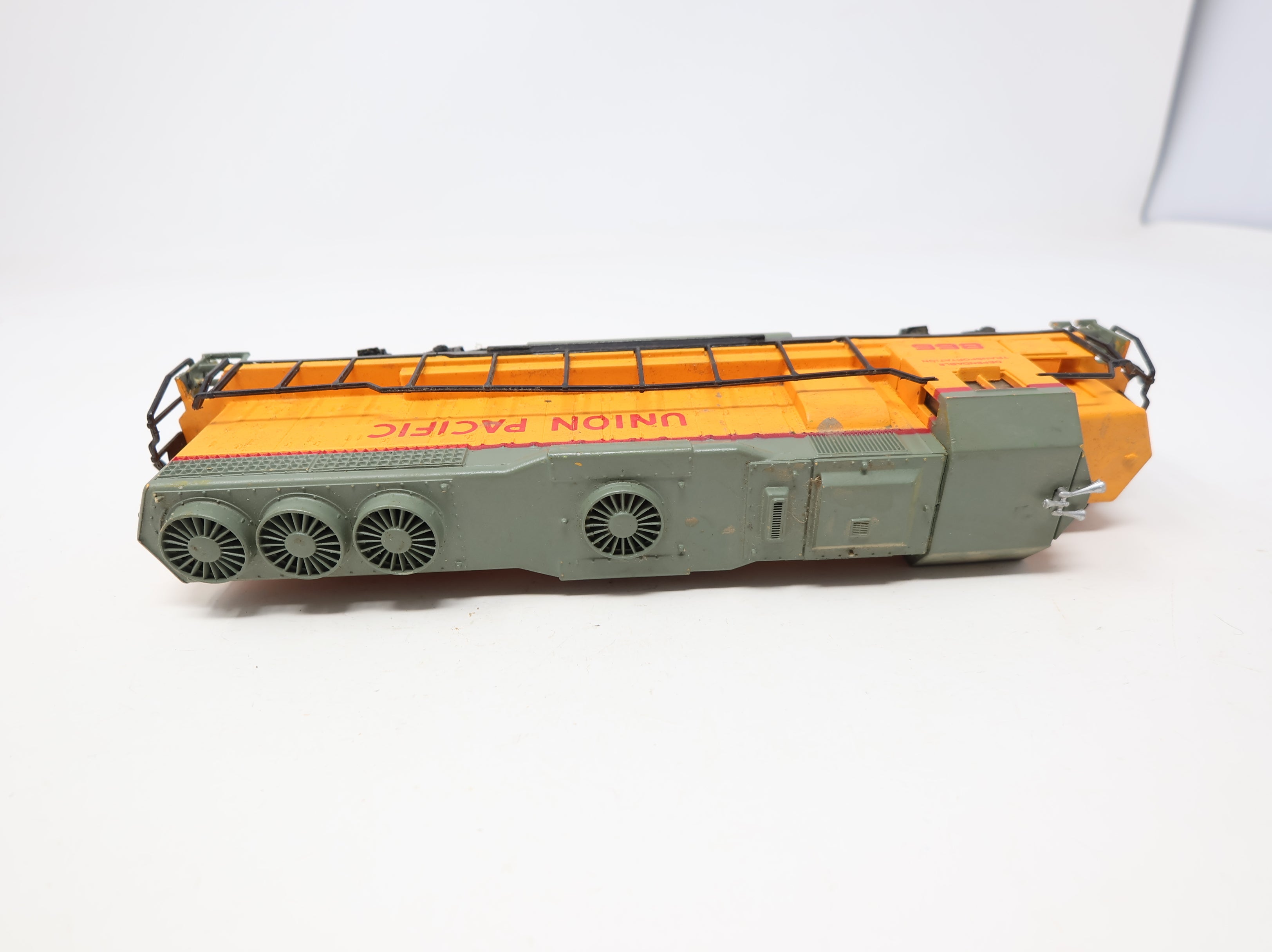 USED Bachmann HO Scale GP40 Diesel Locomotive Union Pacific #866 DC