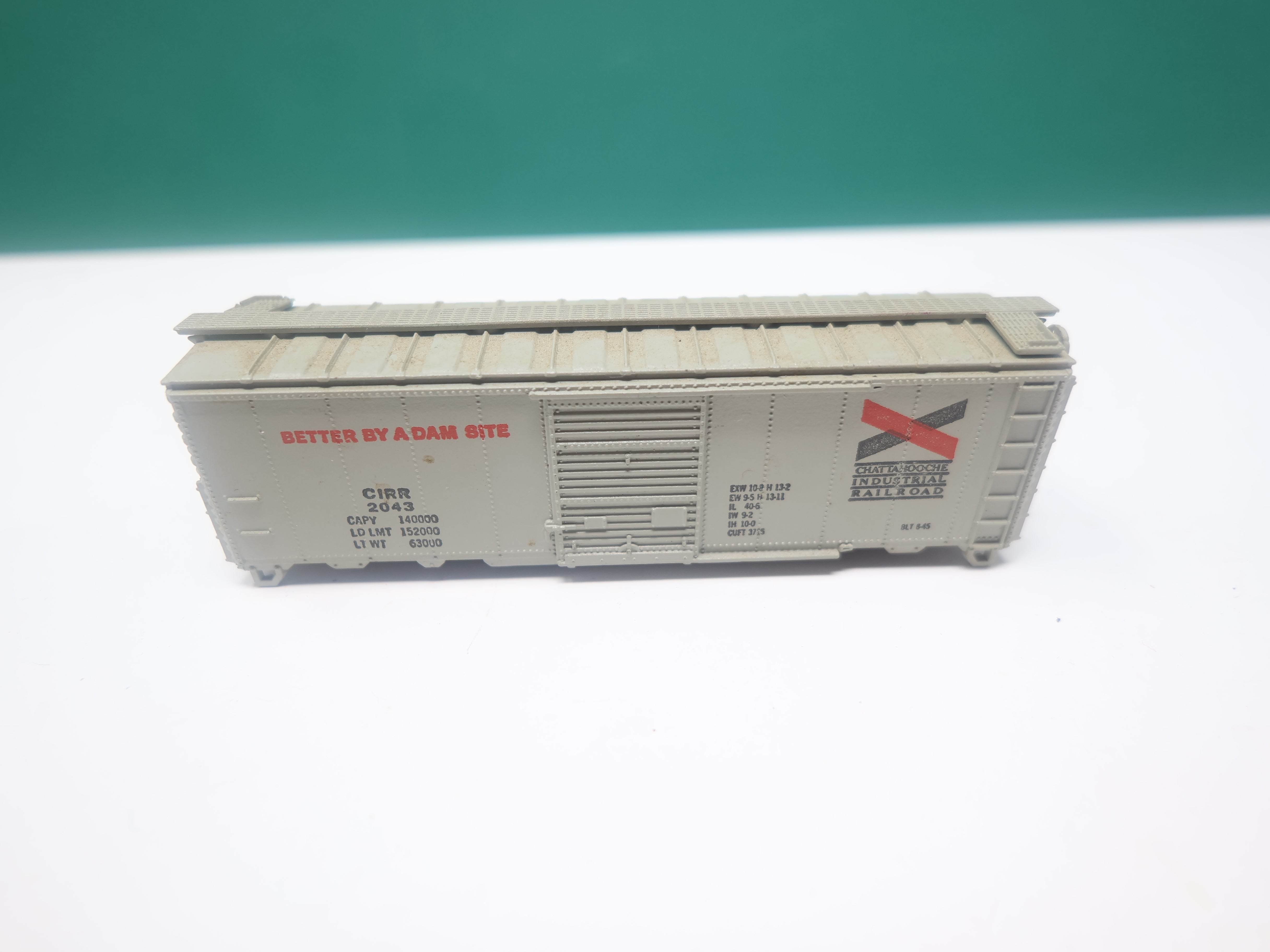 USED Con-Cor N Scale, 40' Box Car, Chattahoochee Industrial CIRR #2043, No Trucks