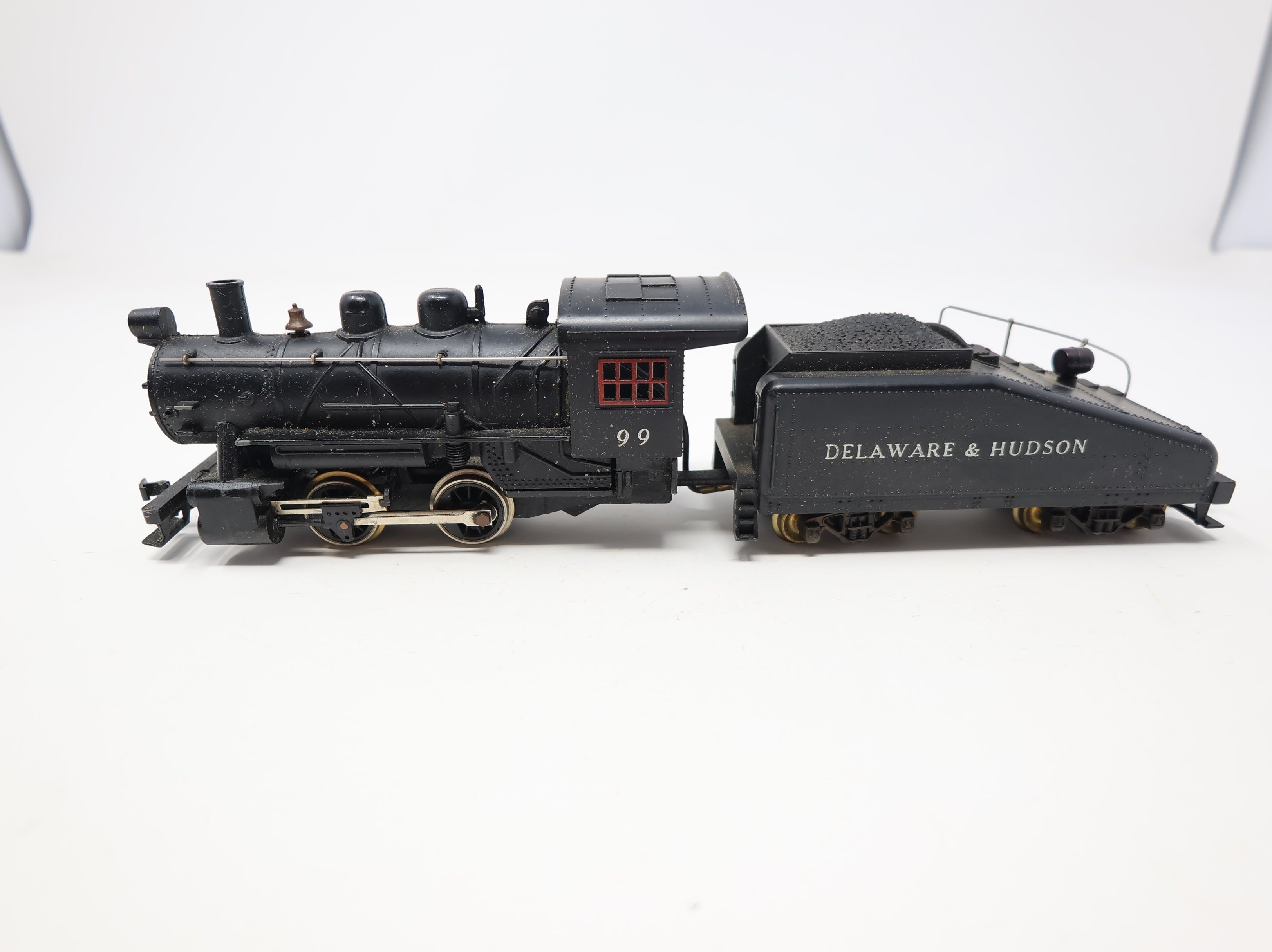 USED Mantua HO Scale 0-4-0 Steam Locomotive Delaware and Hudson #99 DC