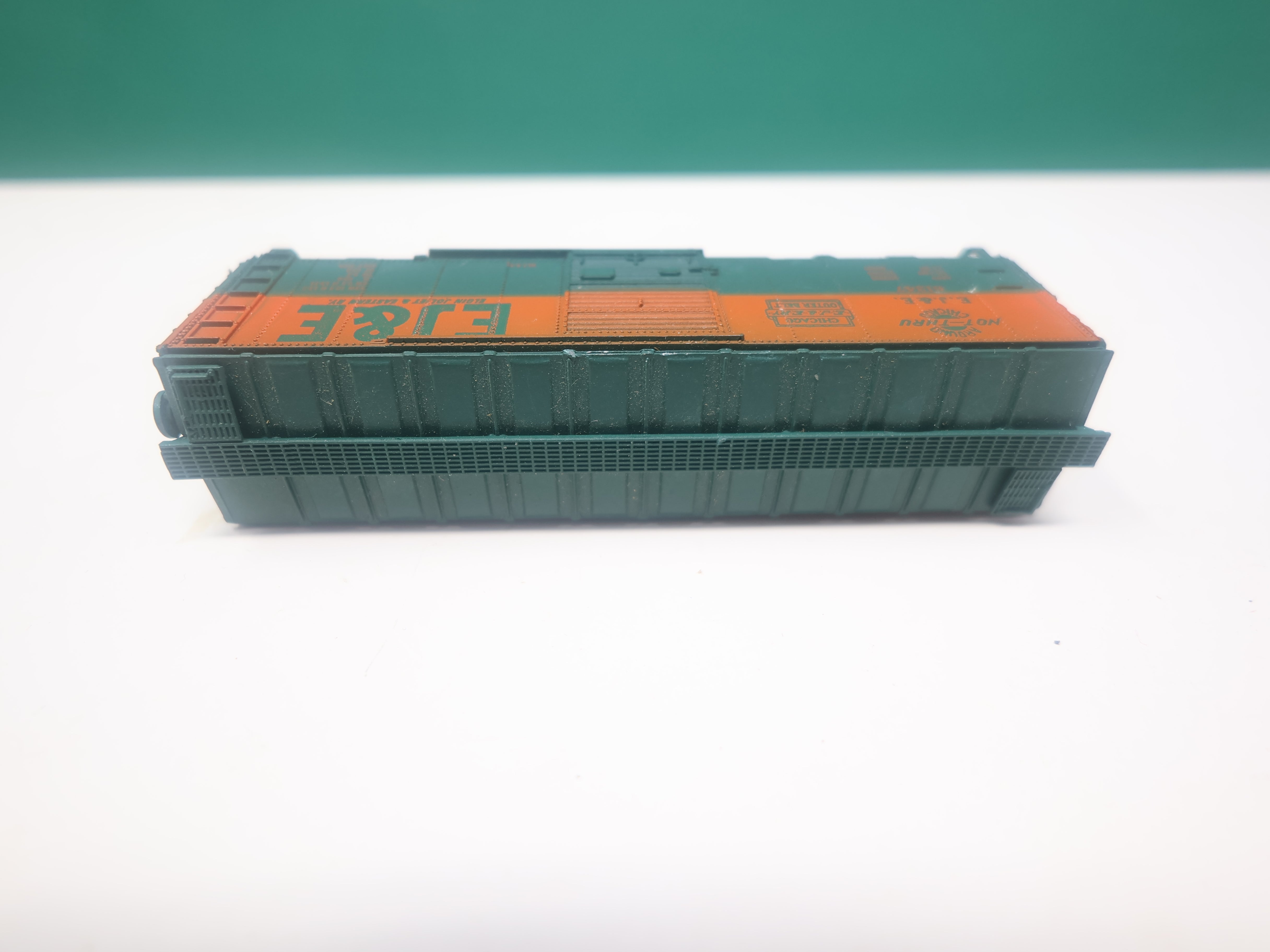 USED N Scale, 40' Box Car EJ&E #61347, Shell Only