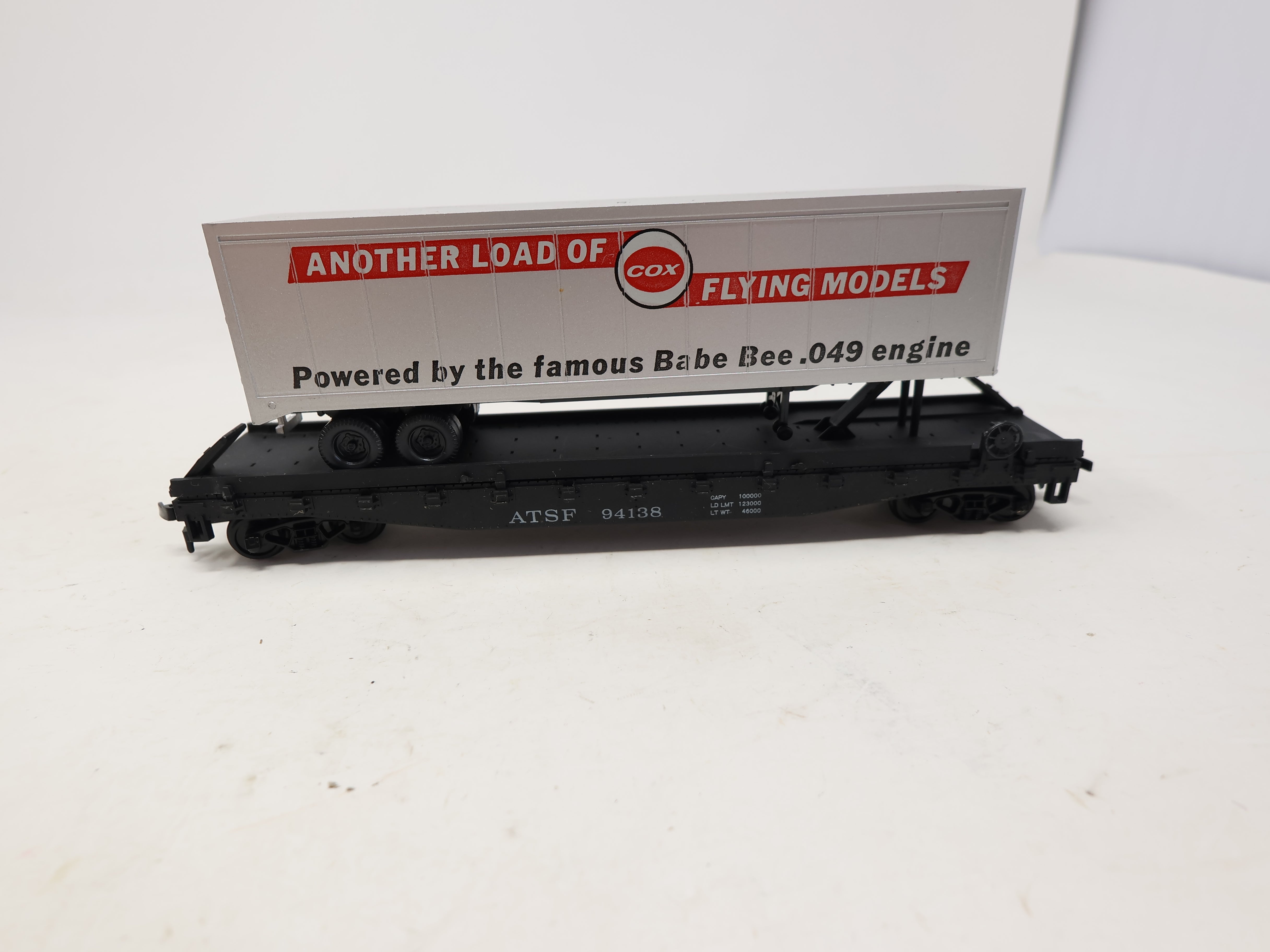 USED Cox #6150-4 HO Scale, Flat Car w/ Van Trailer, Santa Fe ATSF #94138