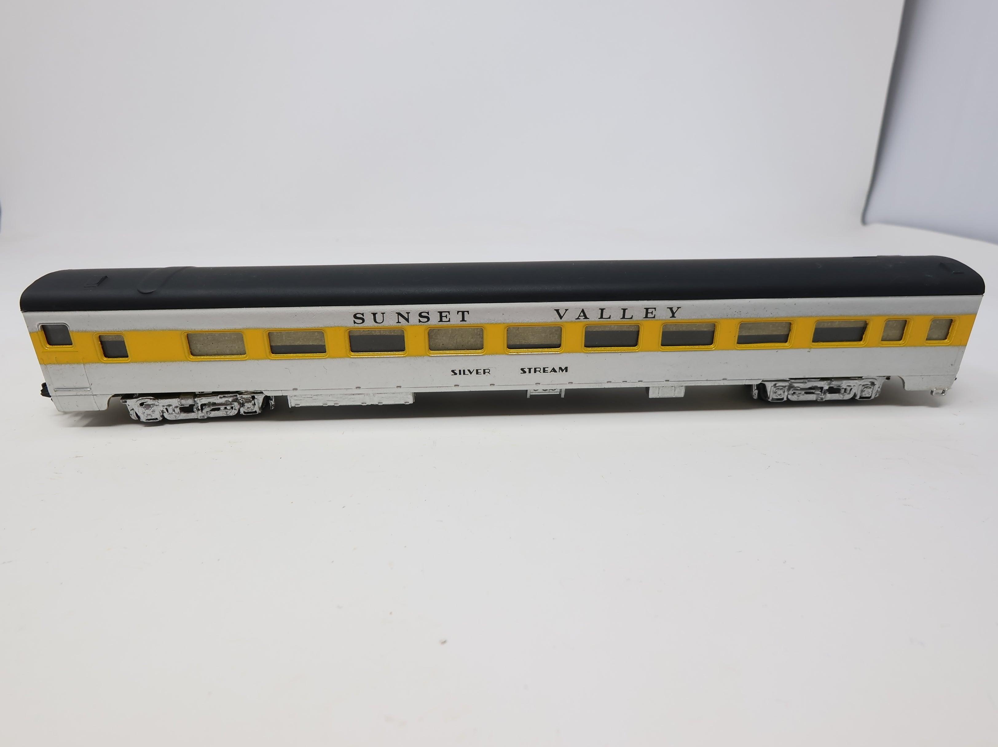 USED Con-Cor HO Scale Passenger Car Sunset Valley Silver Stream Decal