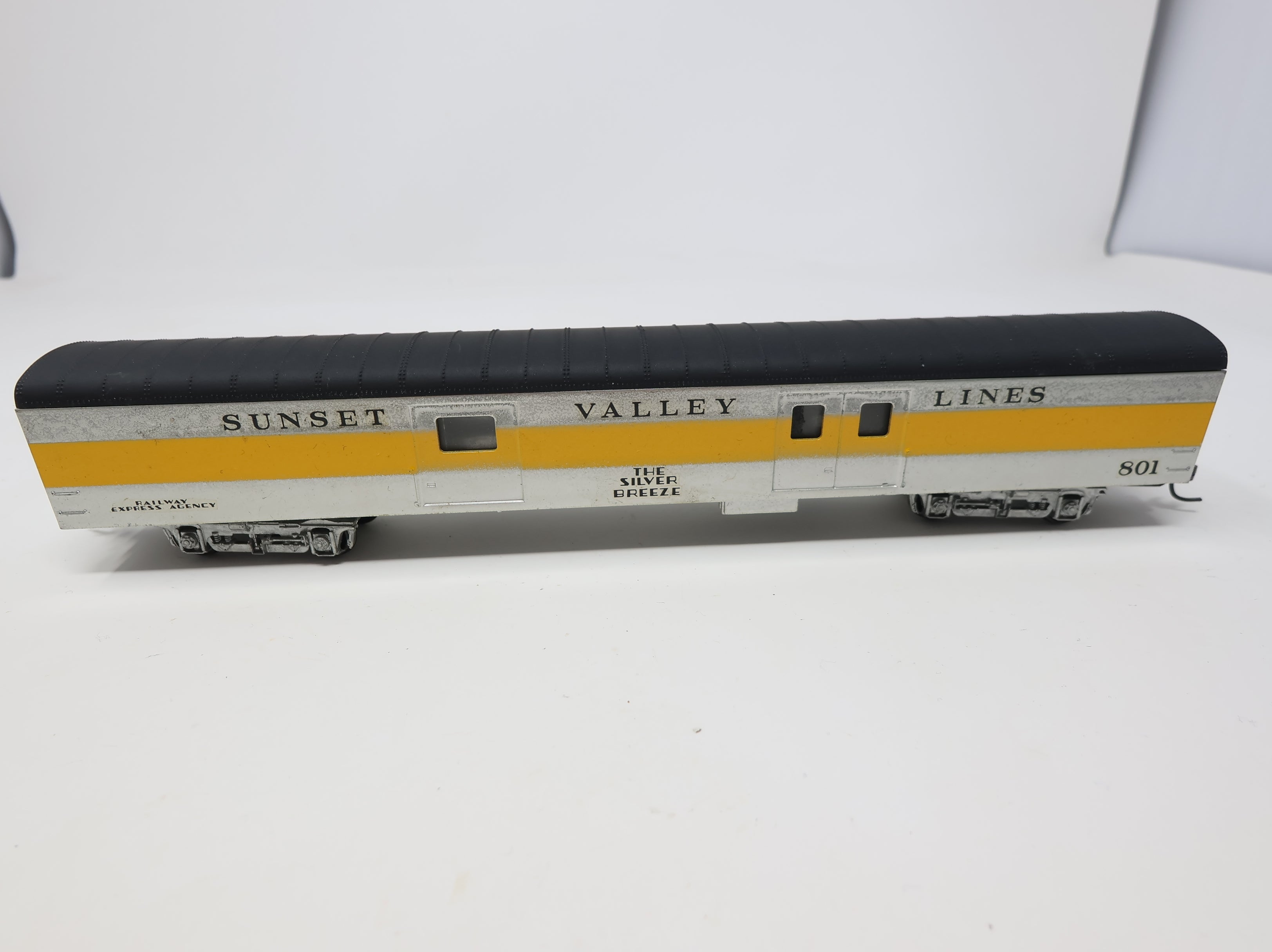 USED Con-Cor HO Scale Passenger Car Sunset Valley The Silver Breeze #801 Decal