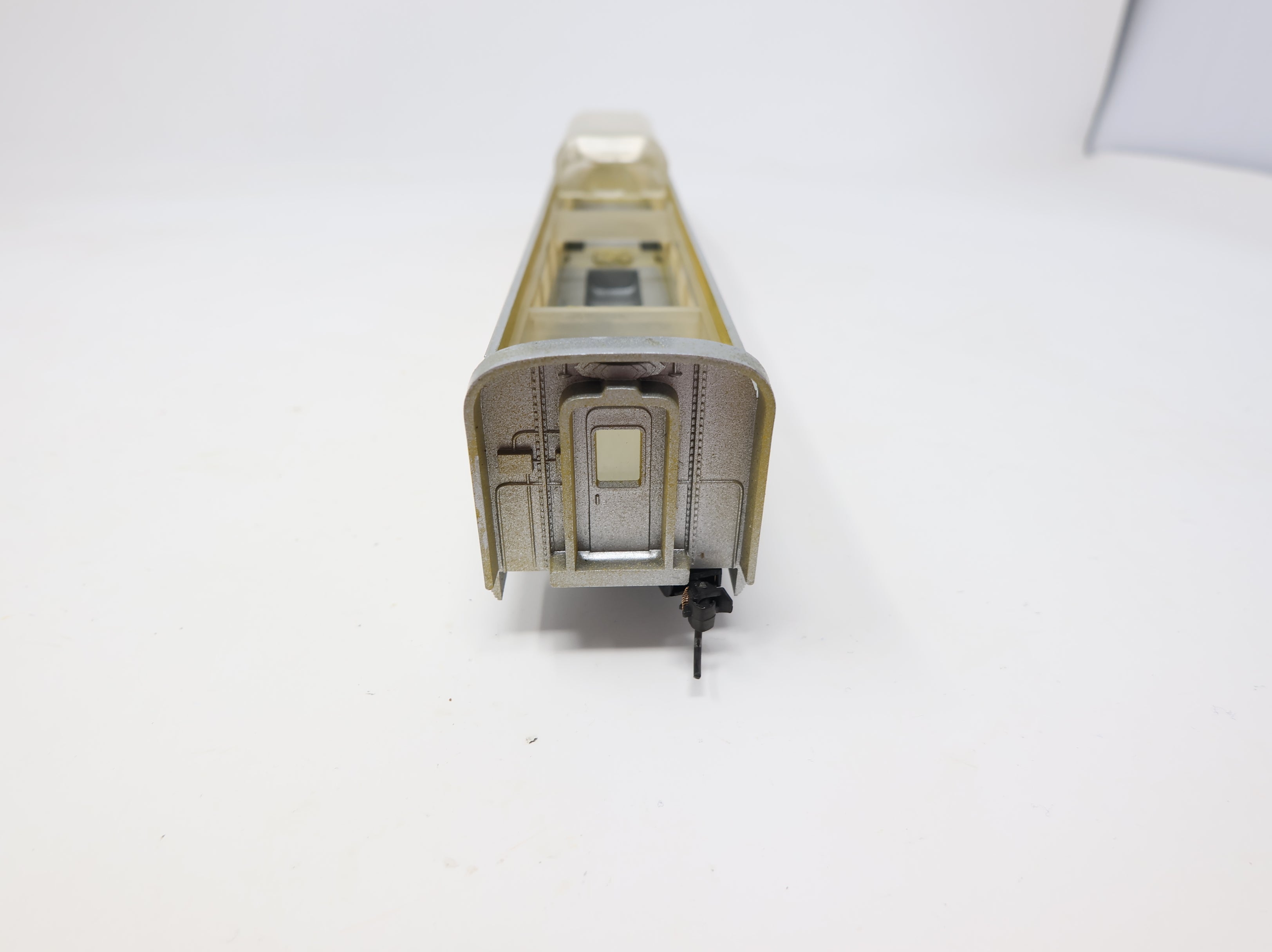 USED Con-Cor HO Scale Observation Dome Passenger Car Sunset Valley Silver Horizon Decal