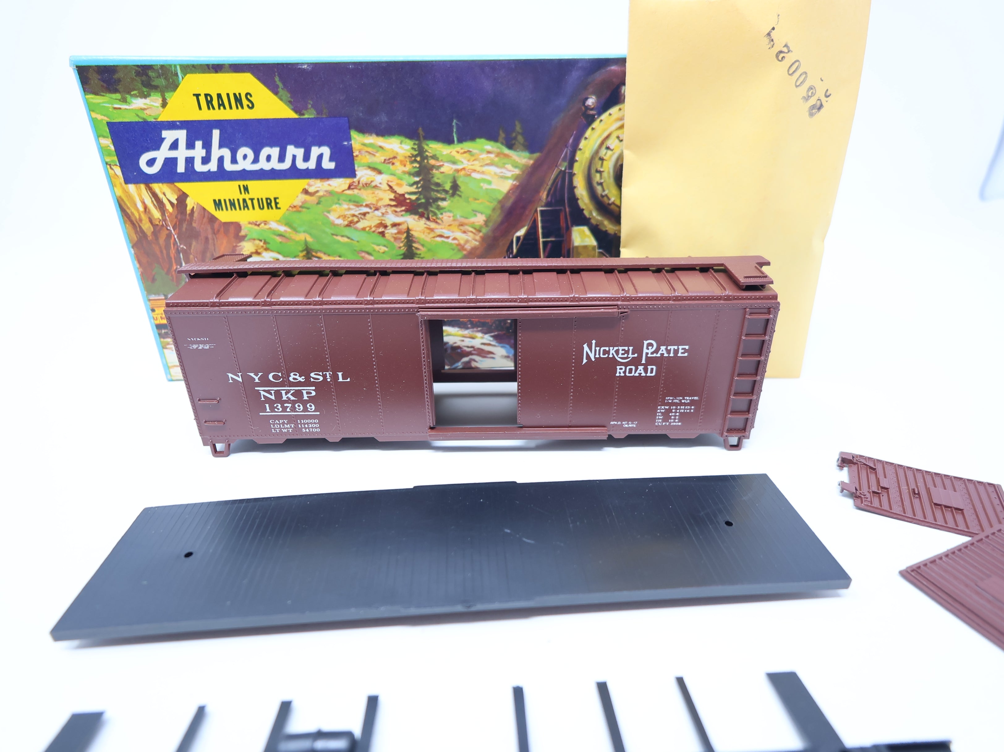 USED Athearn HO Scale 40' Steel Box Car Nickel Plate Road NKP #13799 Bev-Bel KIT