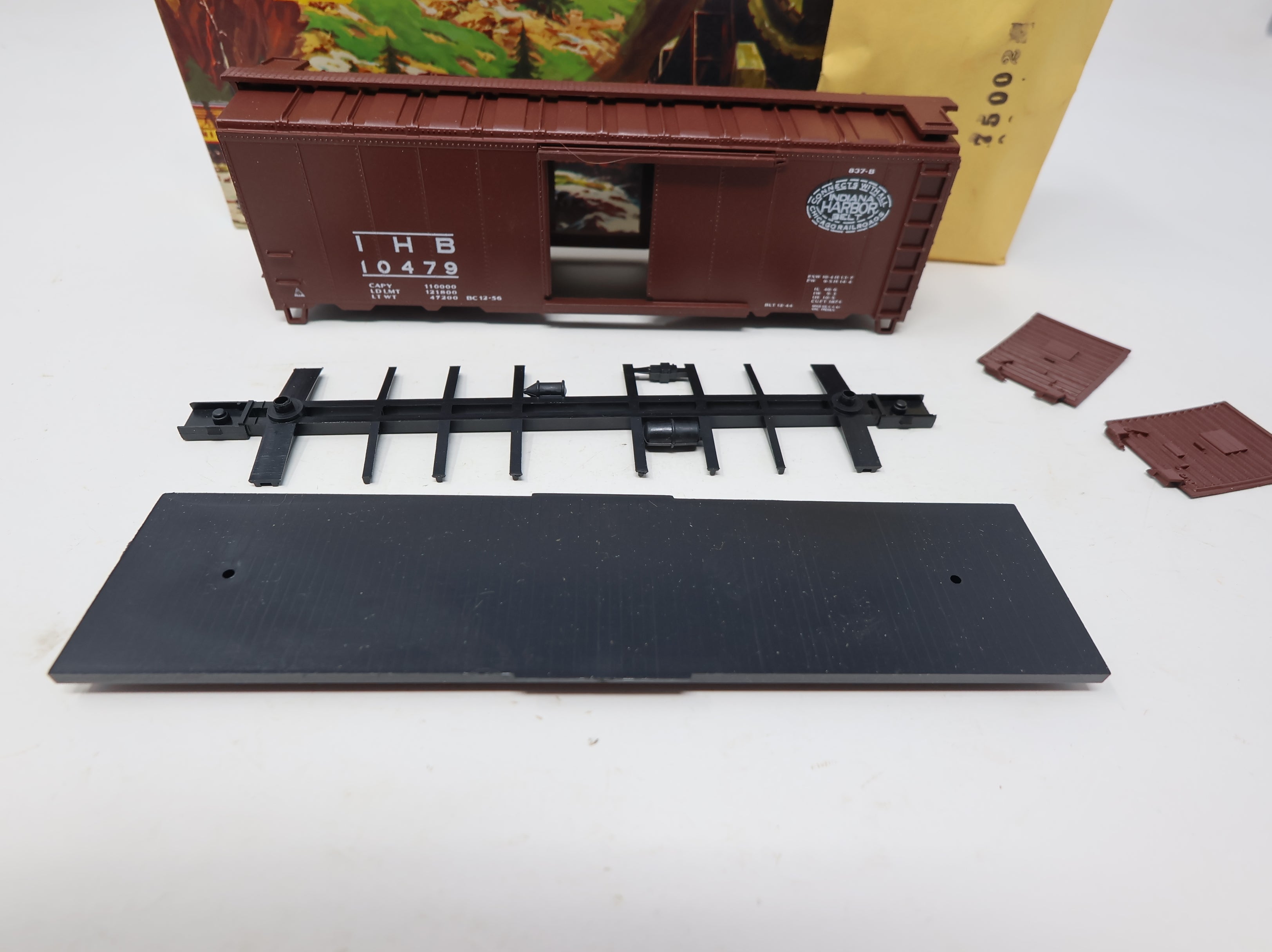 USED Athearn HO Scale 40' Steel Box Car Indiana Harbor Belt IHB #10479 Bev-Bel KIT