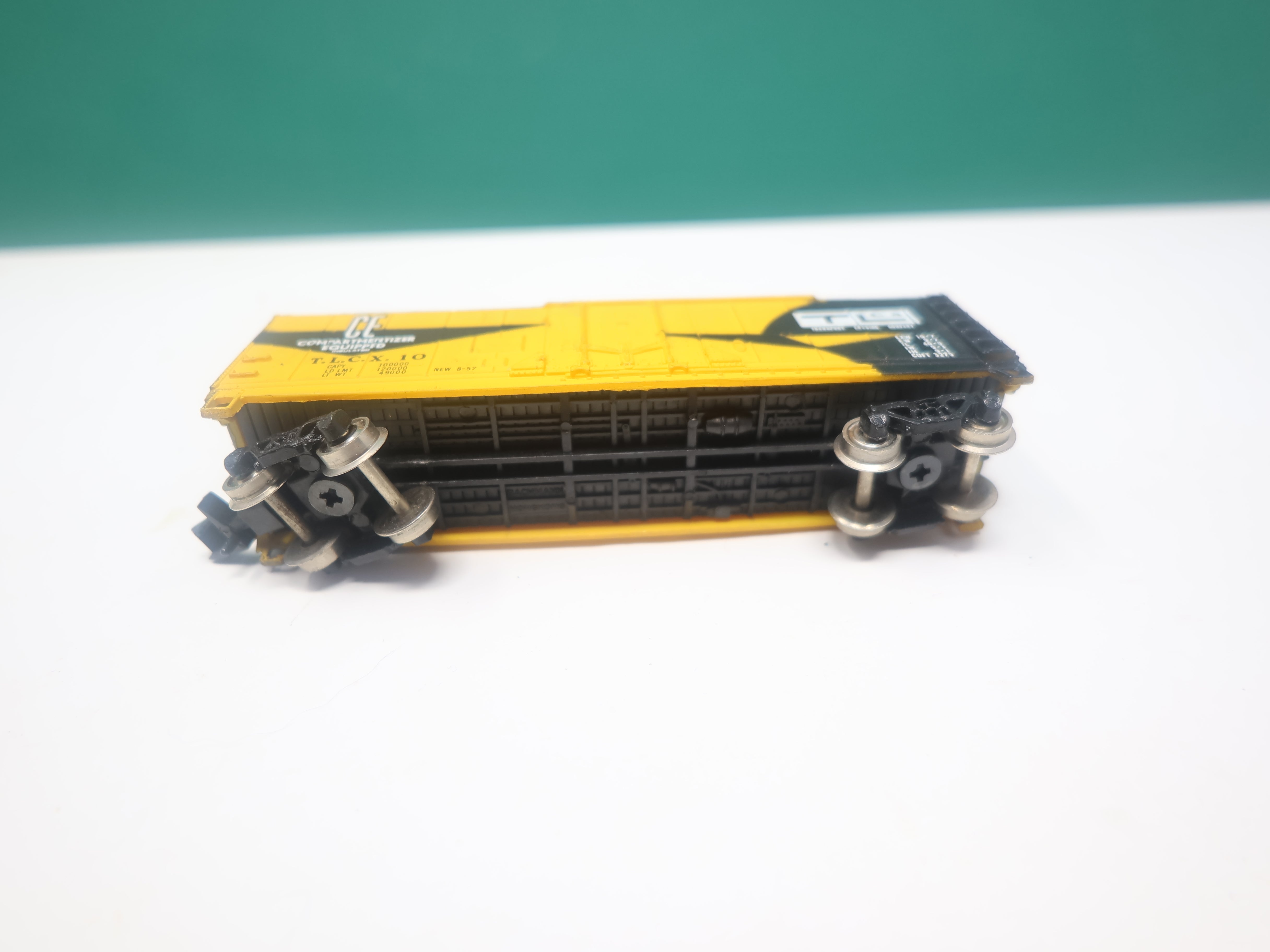 USED Bachmann N Scale, 40' Box Car, Transport Leasing Company TLCX #10