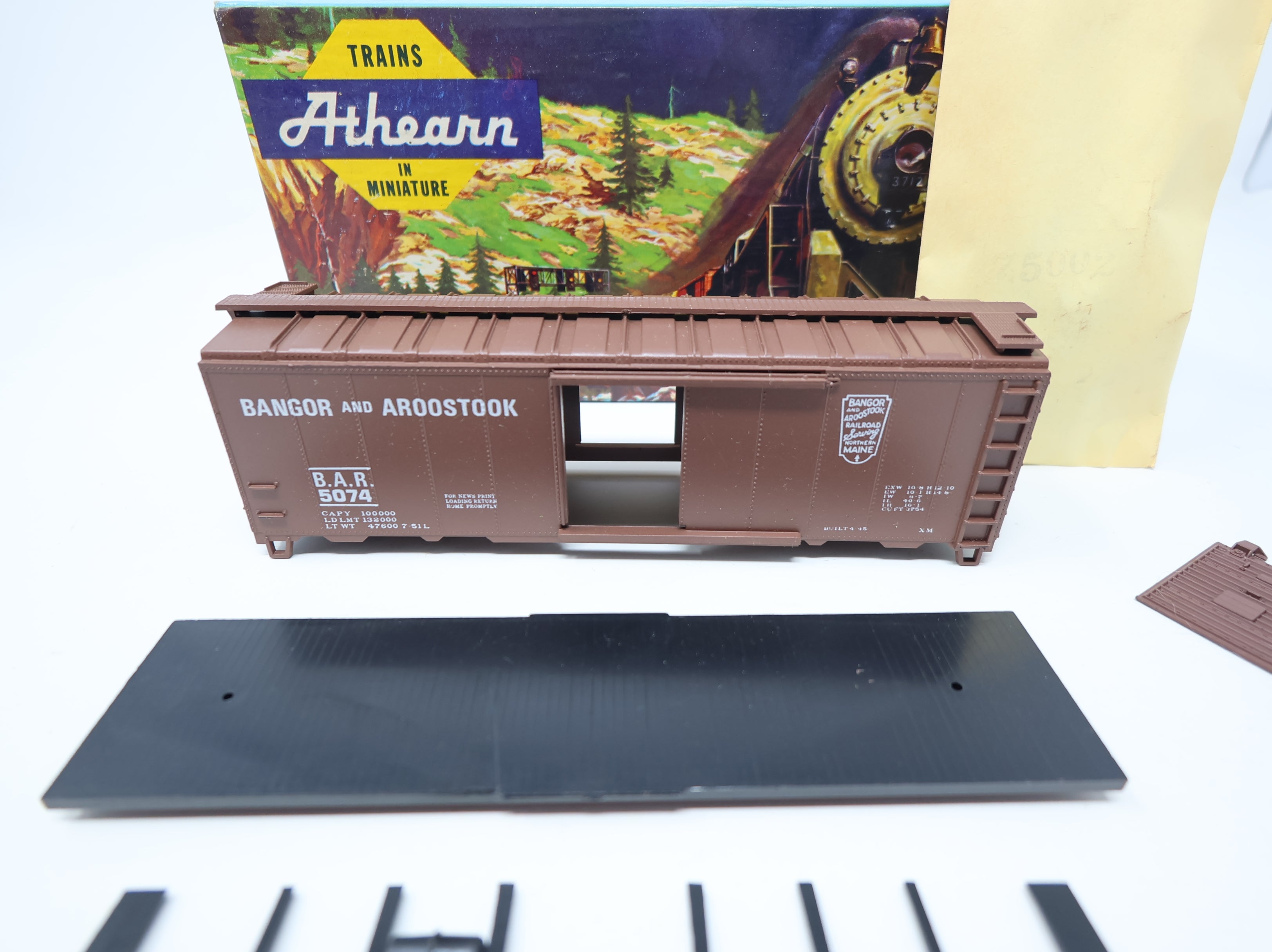 USED Athearn HO Scale 40' Steel Box Car Bangor & Aroostook BAR #5074 Bev-Bel KIT