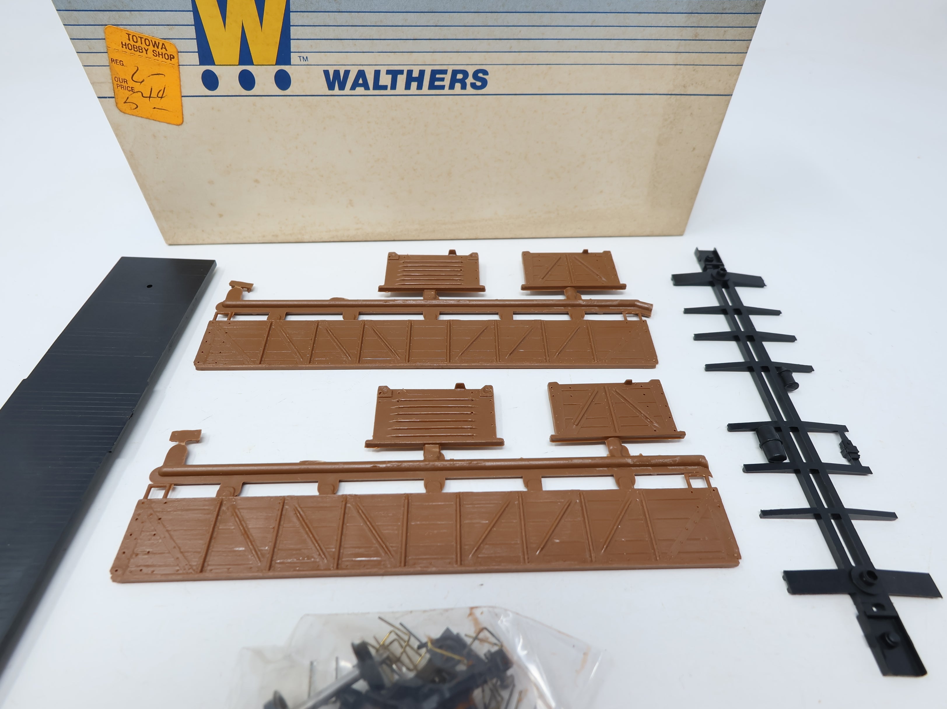 USED Walthers 933-6859 HO Scale 40' Composite Gondola Undecorated KIT