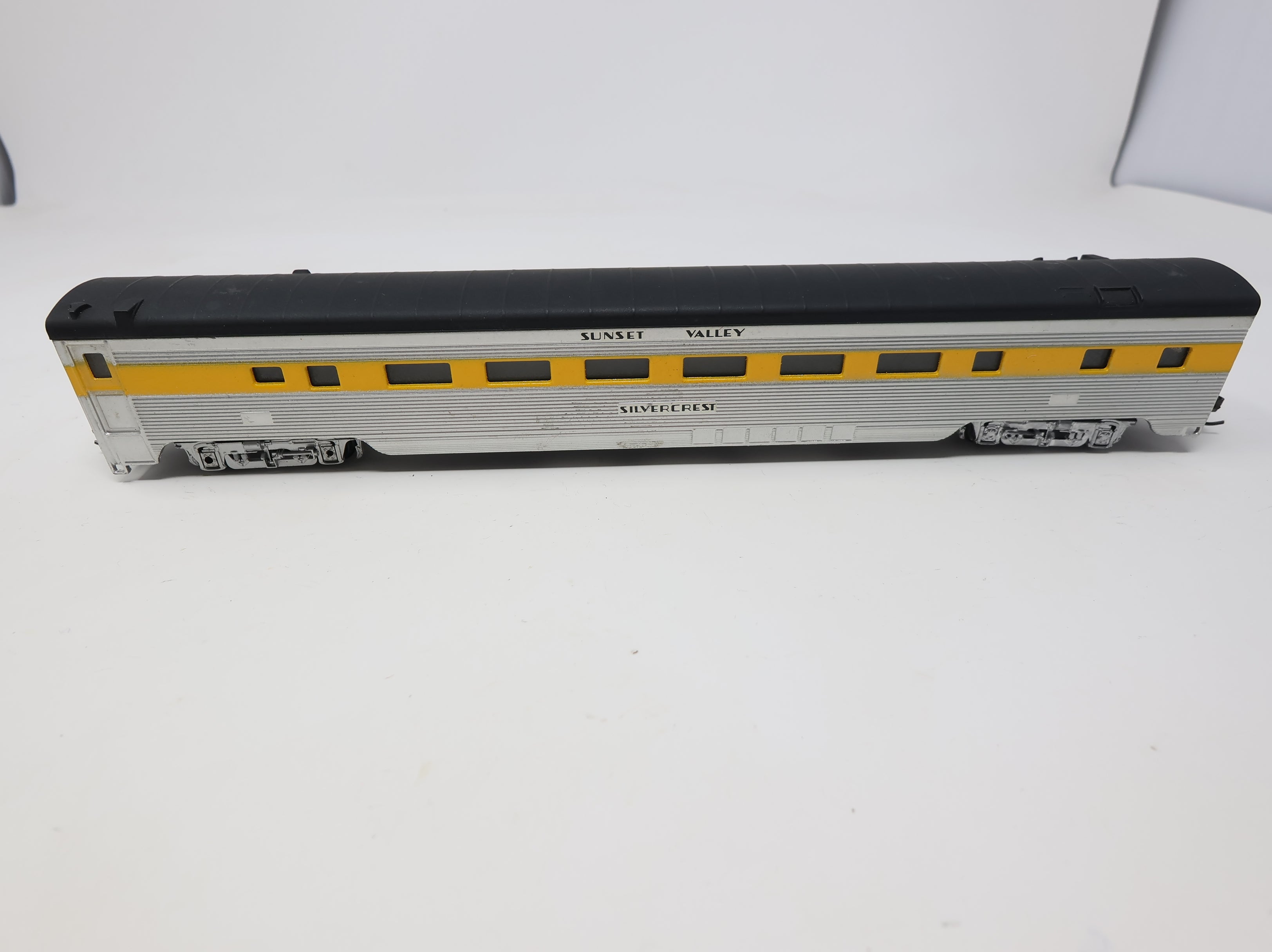 USED Con-Cor HO Scale Passenger Car Sunset Valley Silver Crest Decal