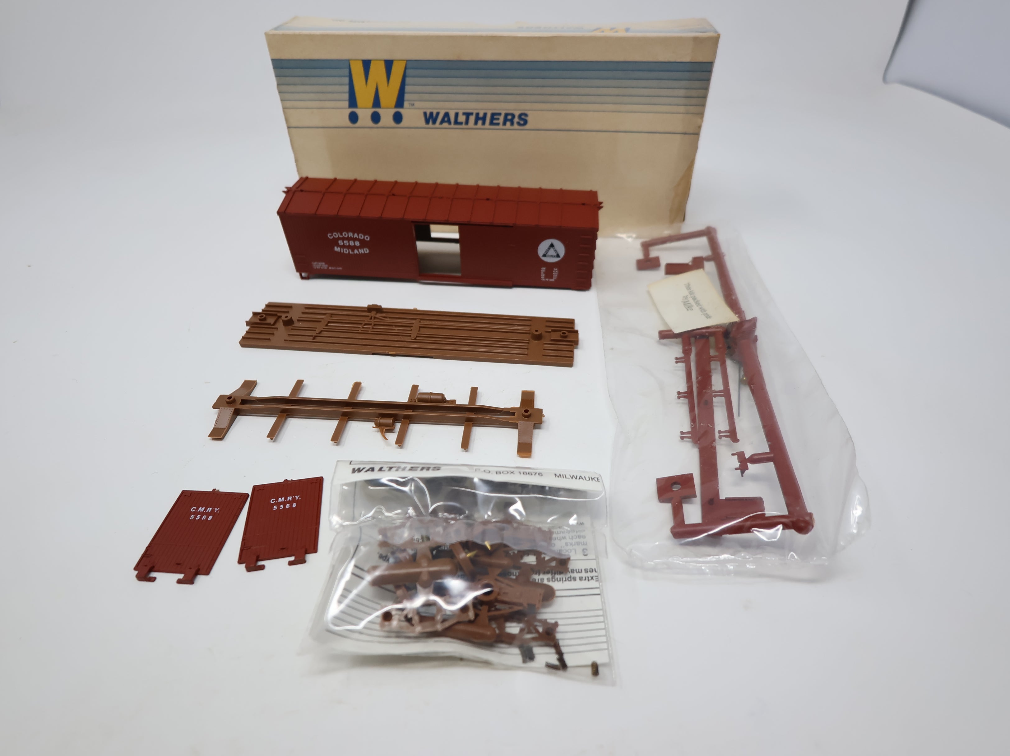 USED Walthers HO Scale 40' DS Wooden Box Car Colorado Midland #5588 KIT