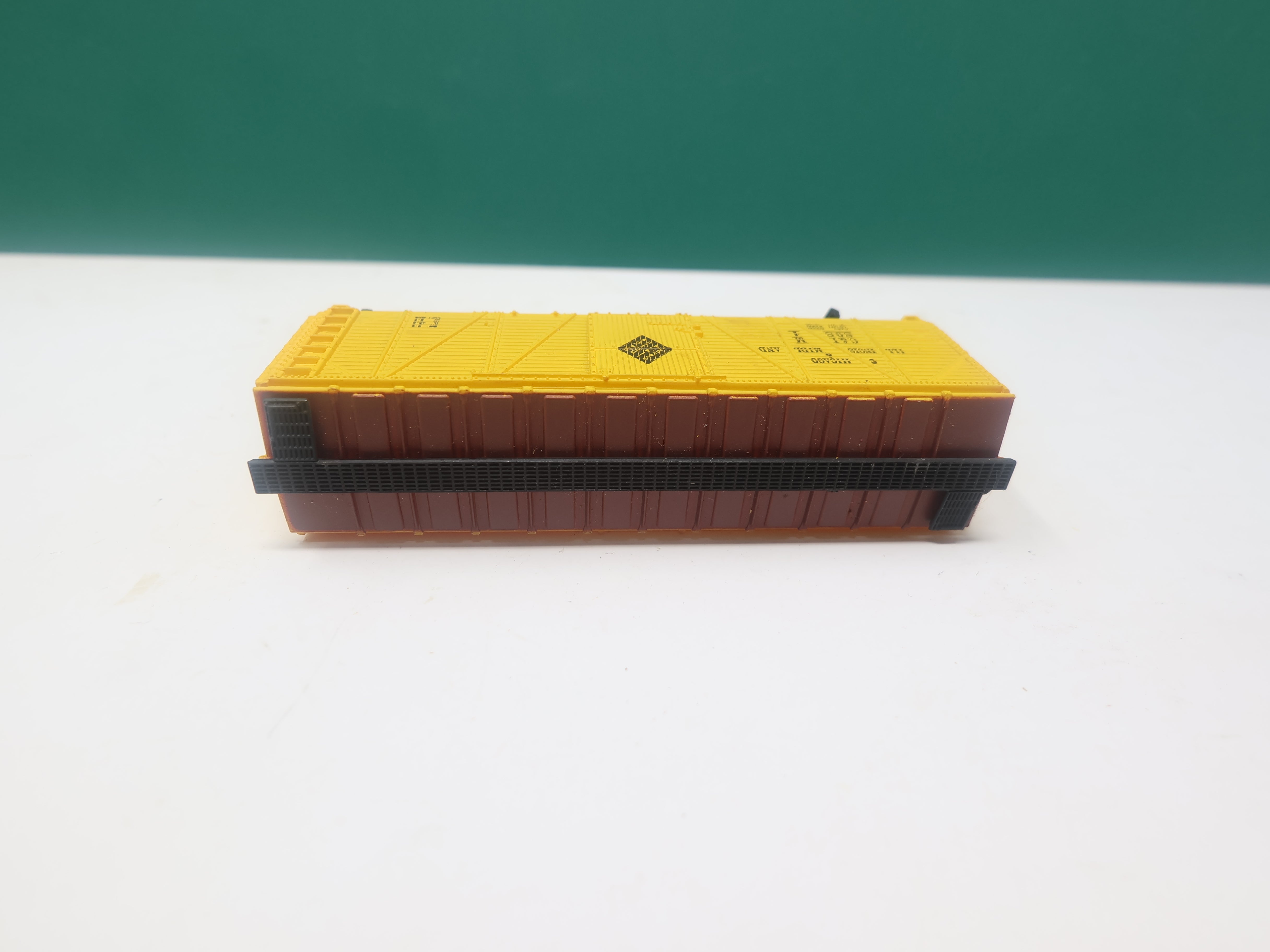 USED Bachmann N Scale, 40' Wooden Box Car C&IM #8081