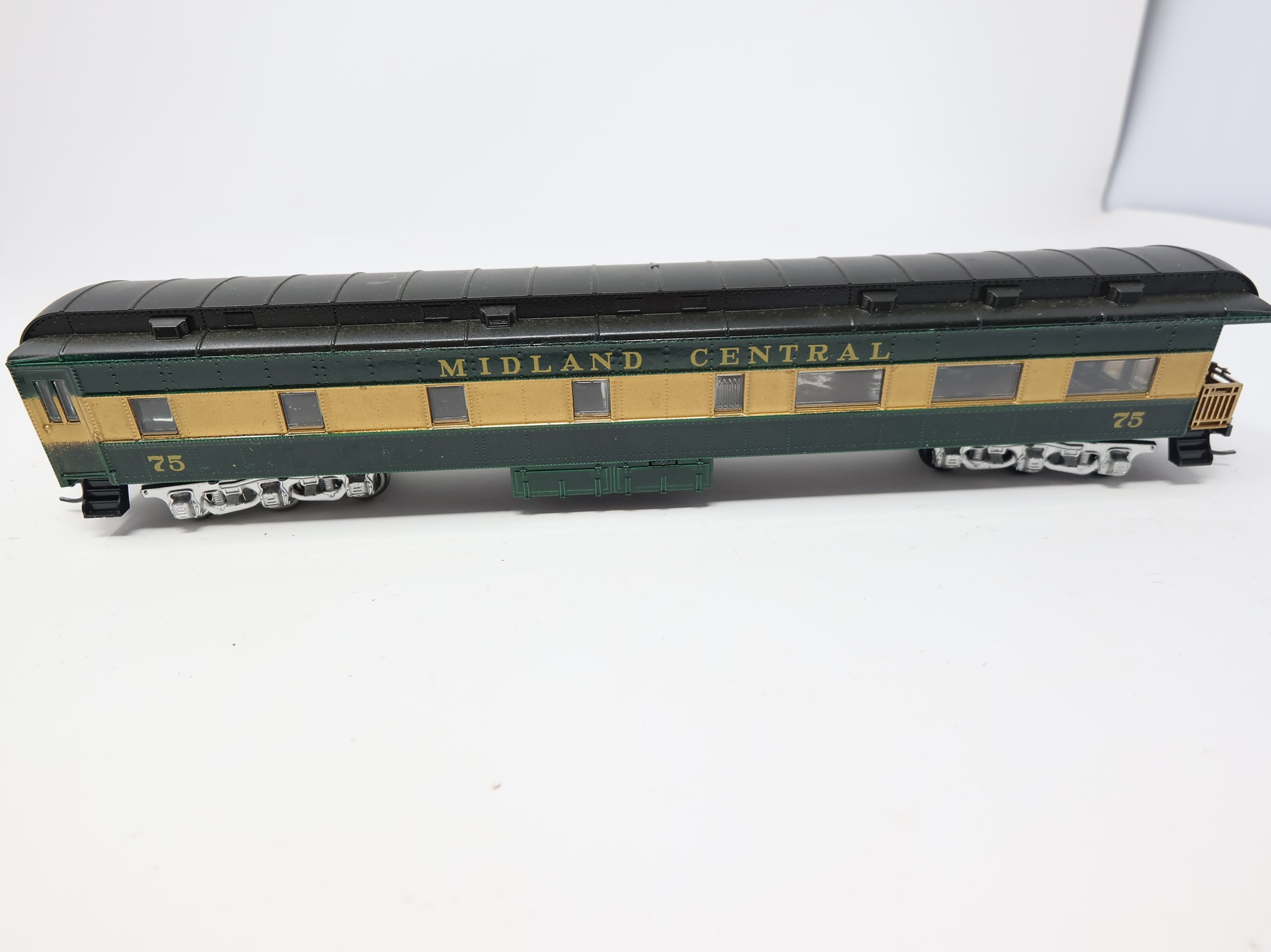 USED Athearn HO Scale Observation Passenger Car Midland Central #75 Decal