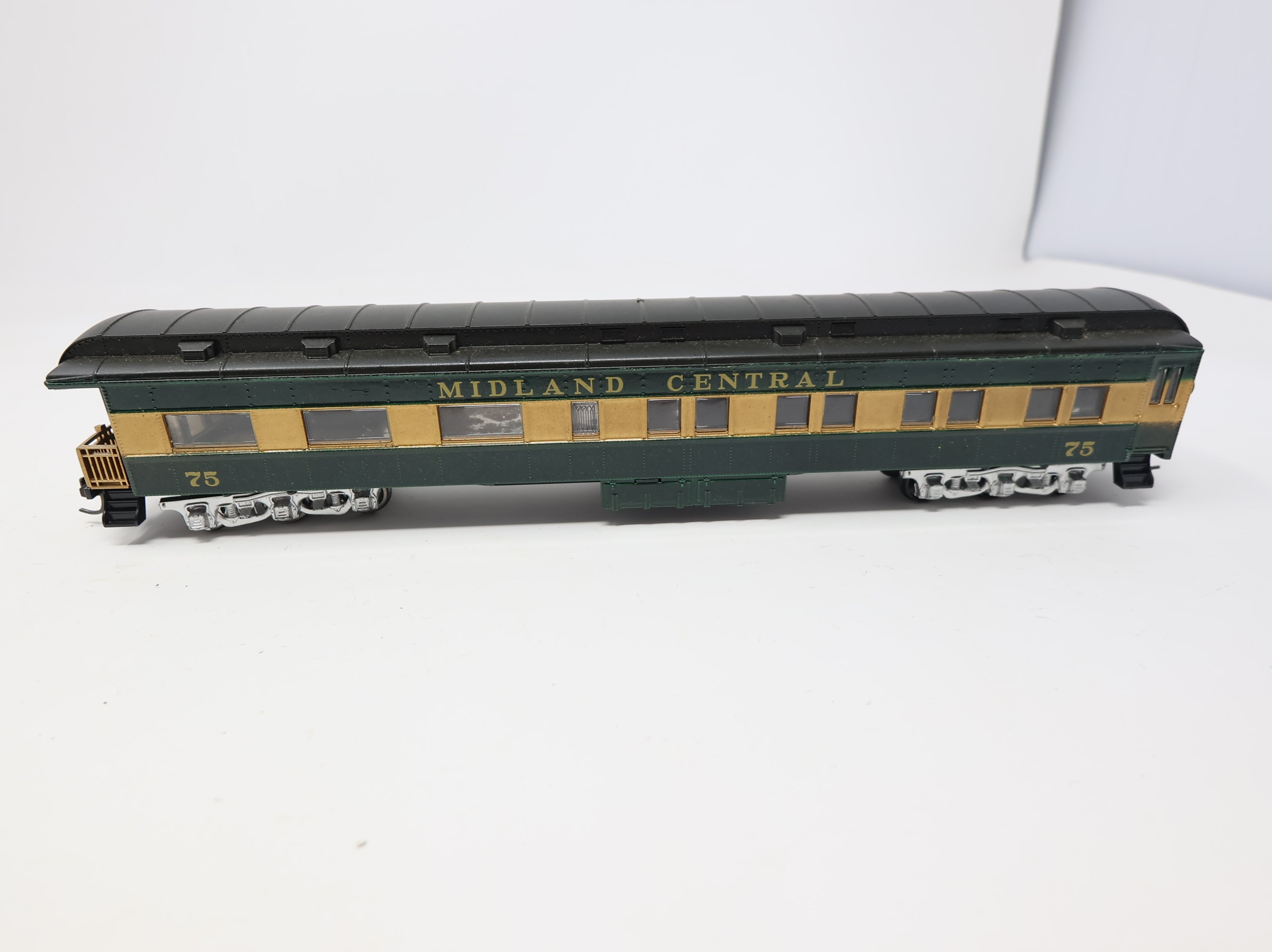 USED Athearn HO Scale Observation Passenger Car Midland Central #75 Decal