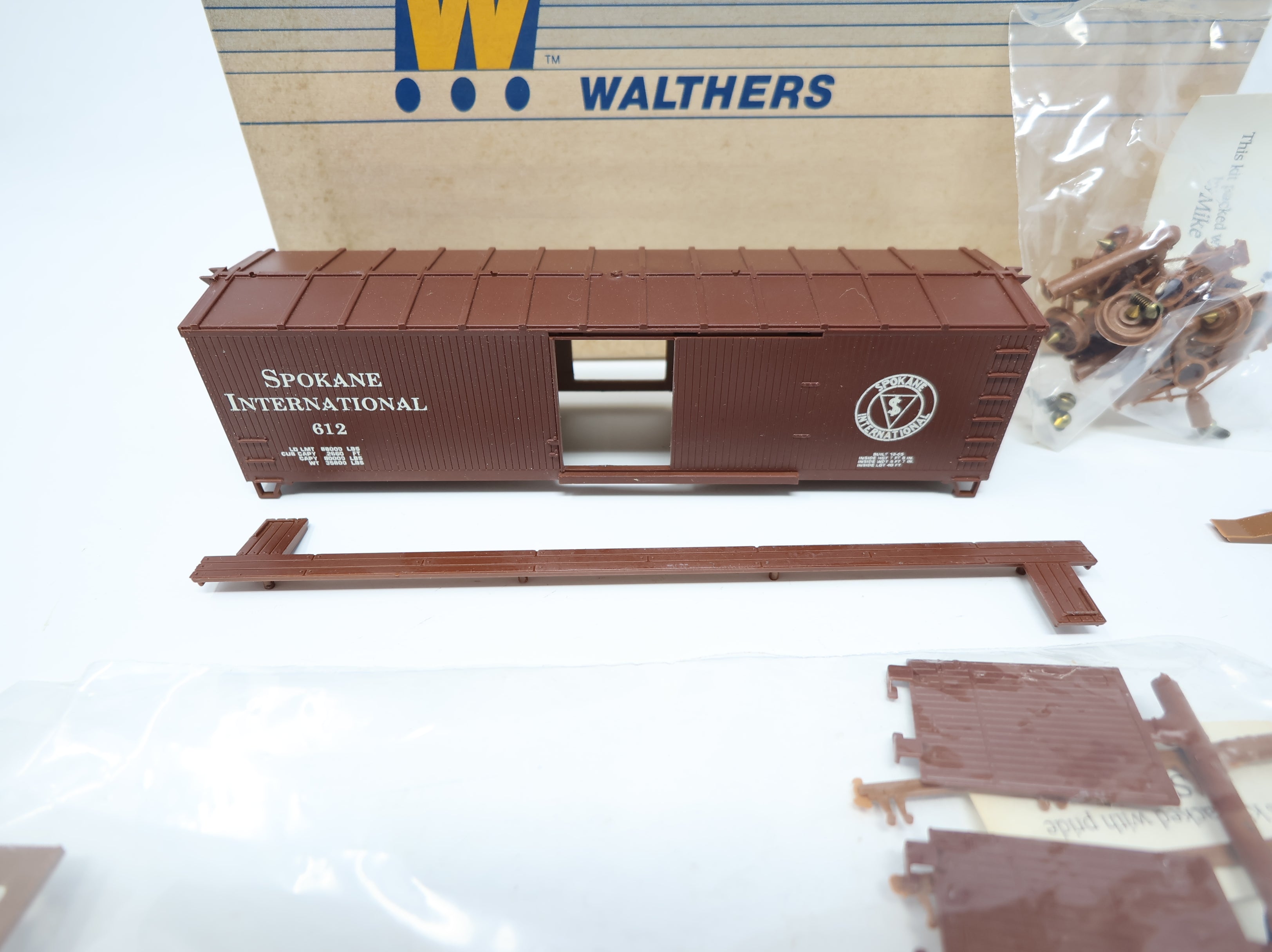 USED Walthers HO Scale 40' DS Wooden Box Car Wood Ends Spokane International #612 KIT