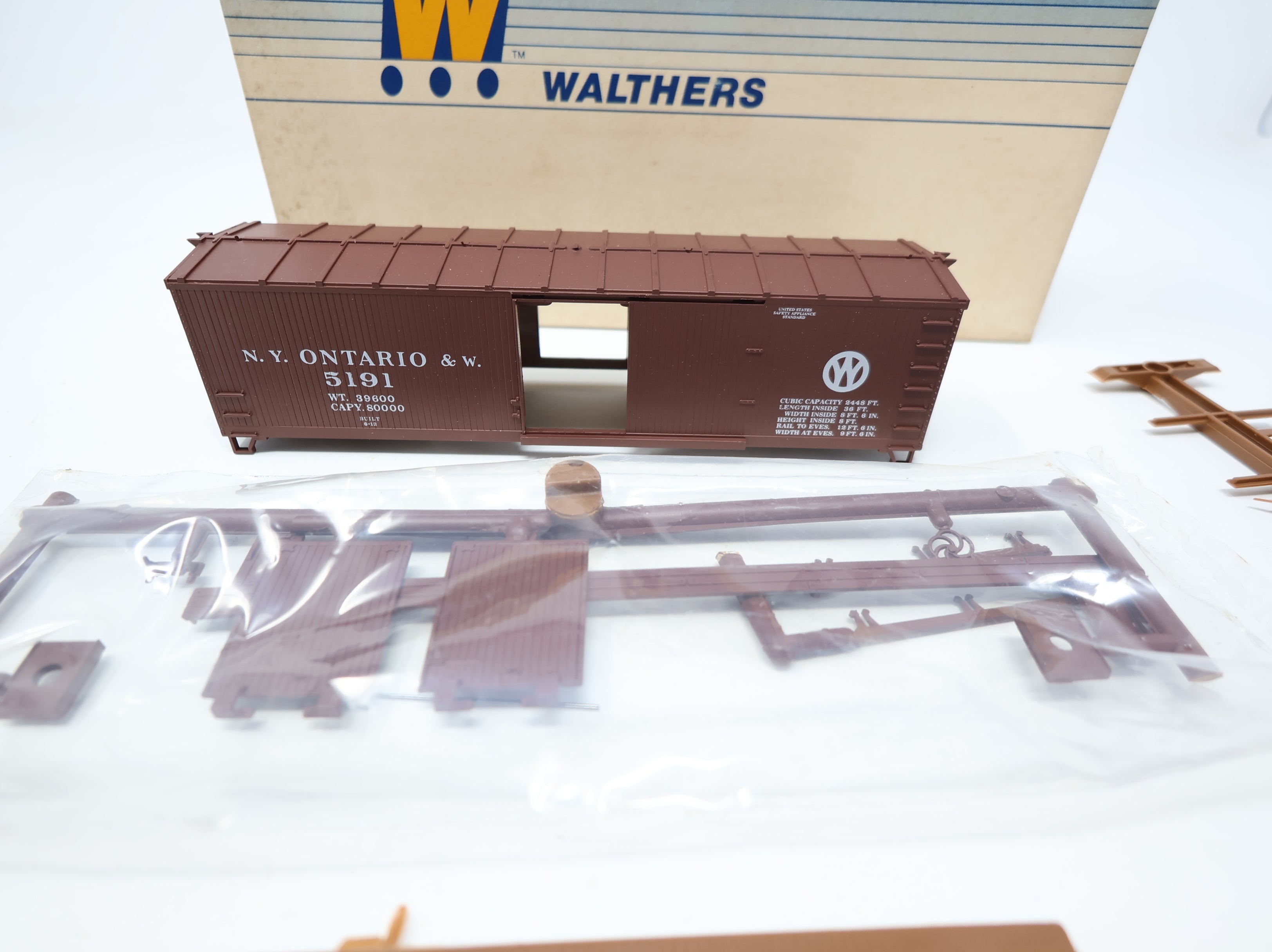 USED Walthers HO Scale 40' Wooden Box Car Wood Ends New York Ontario & Western #5191 Old & Weary Custom, Incomplete KIT