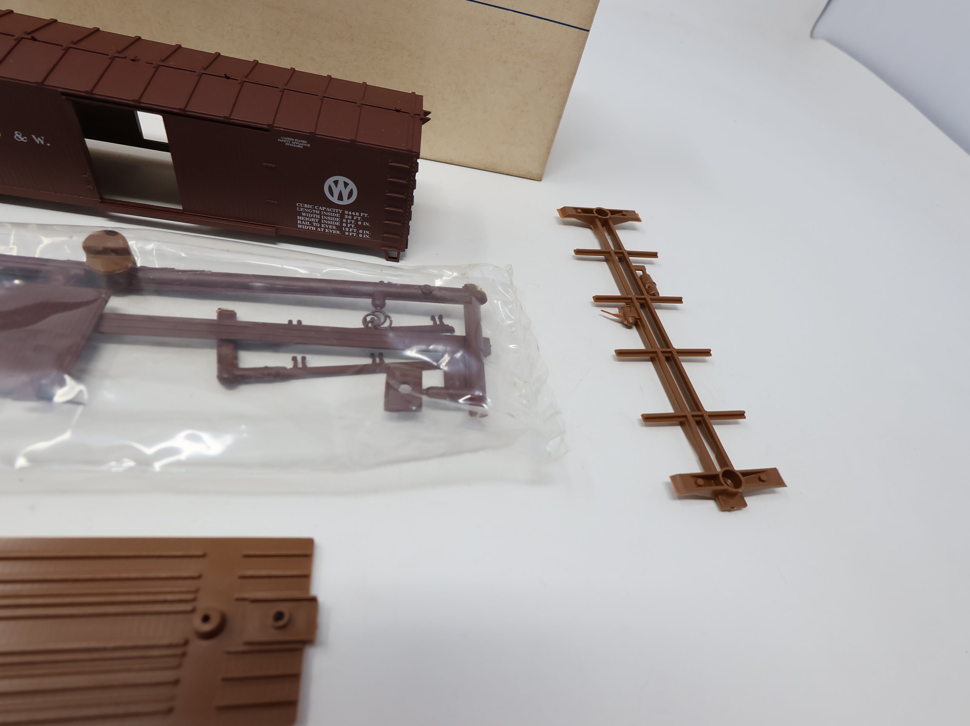 USED Walthers HO Scale 40' Wooden Box Car Wood Ends New York Ontario & Western #5191 Old & Weary Custom, Incomplete KIT