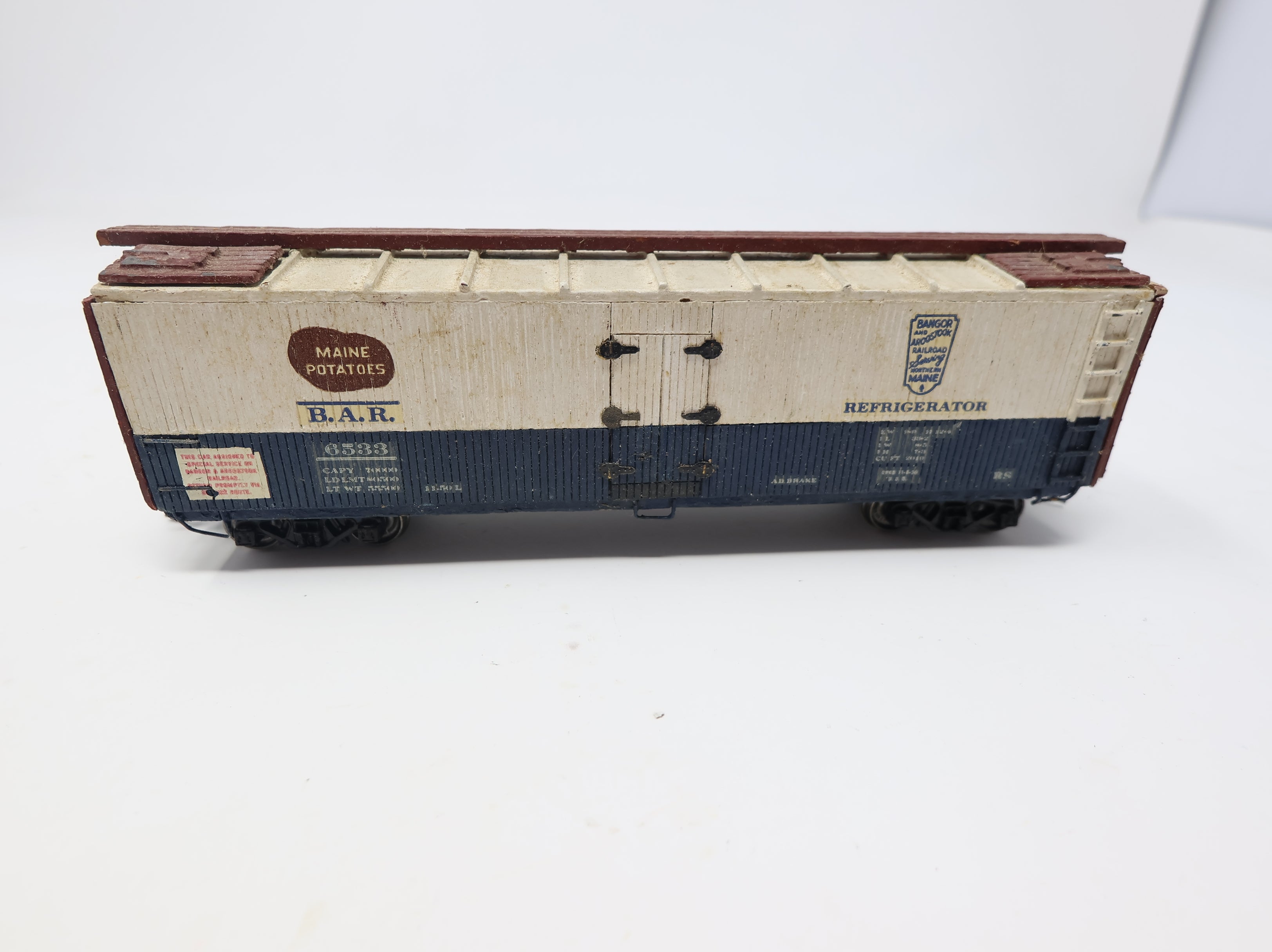 USED HO Scale 41' Wood Reefer Box Car Bangor & Aroostook BAR #6533 Decal