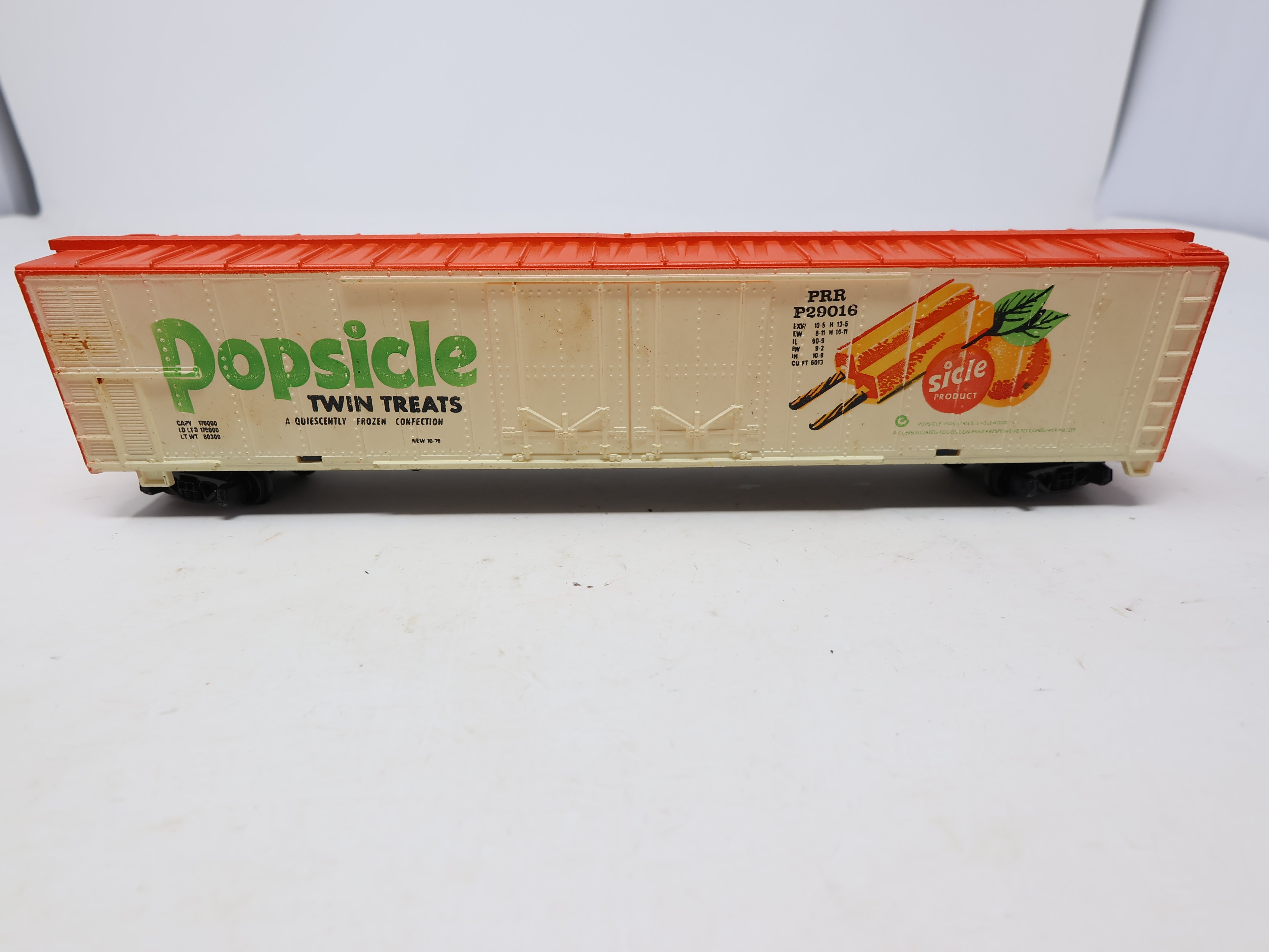 USED Tyco HO Scale, 61' Billboard Box Car, Popsicle PRR #P29016