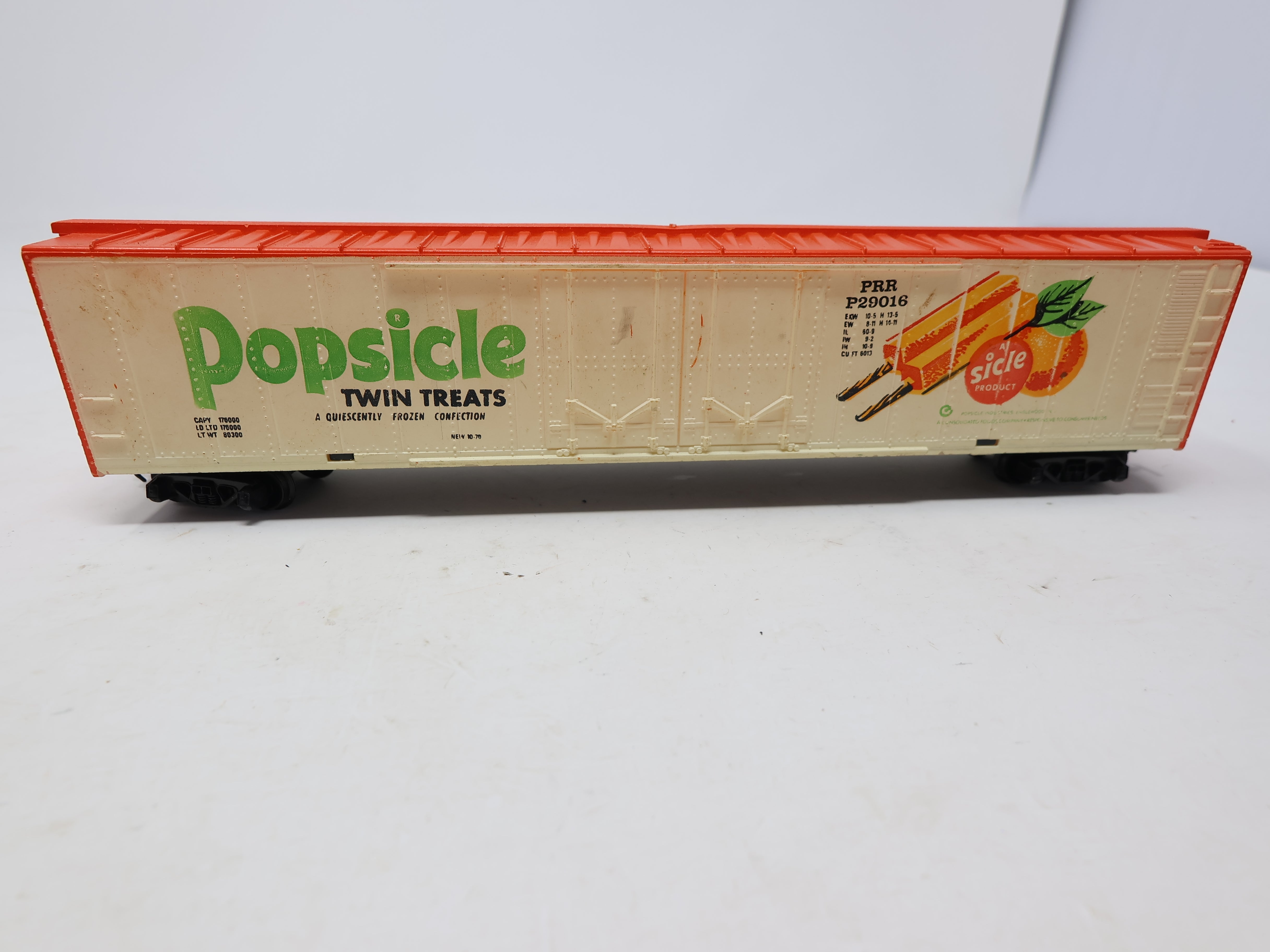 USED Tyco HO Scale, 61' Billboard Box Car, Popsicle PRR #P29016