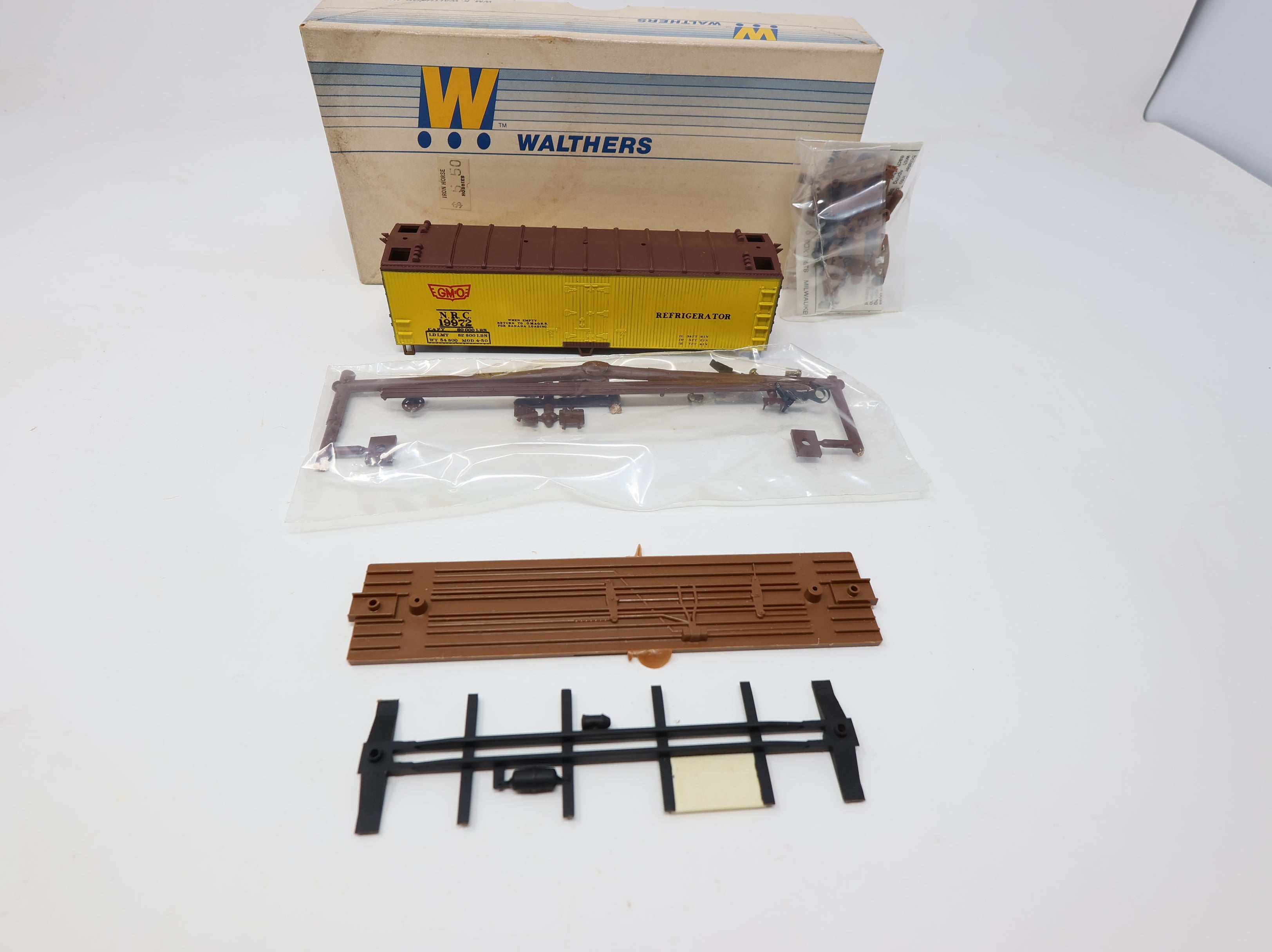 USED Walthers HO Scale 40' Wooden Reefer Gulf, Mobile & Ohio NRC #19972 KIT