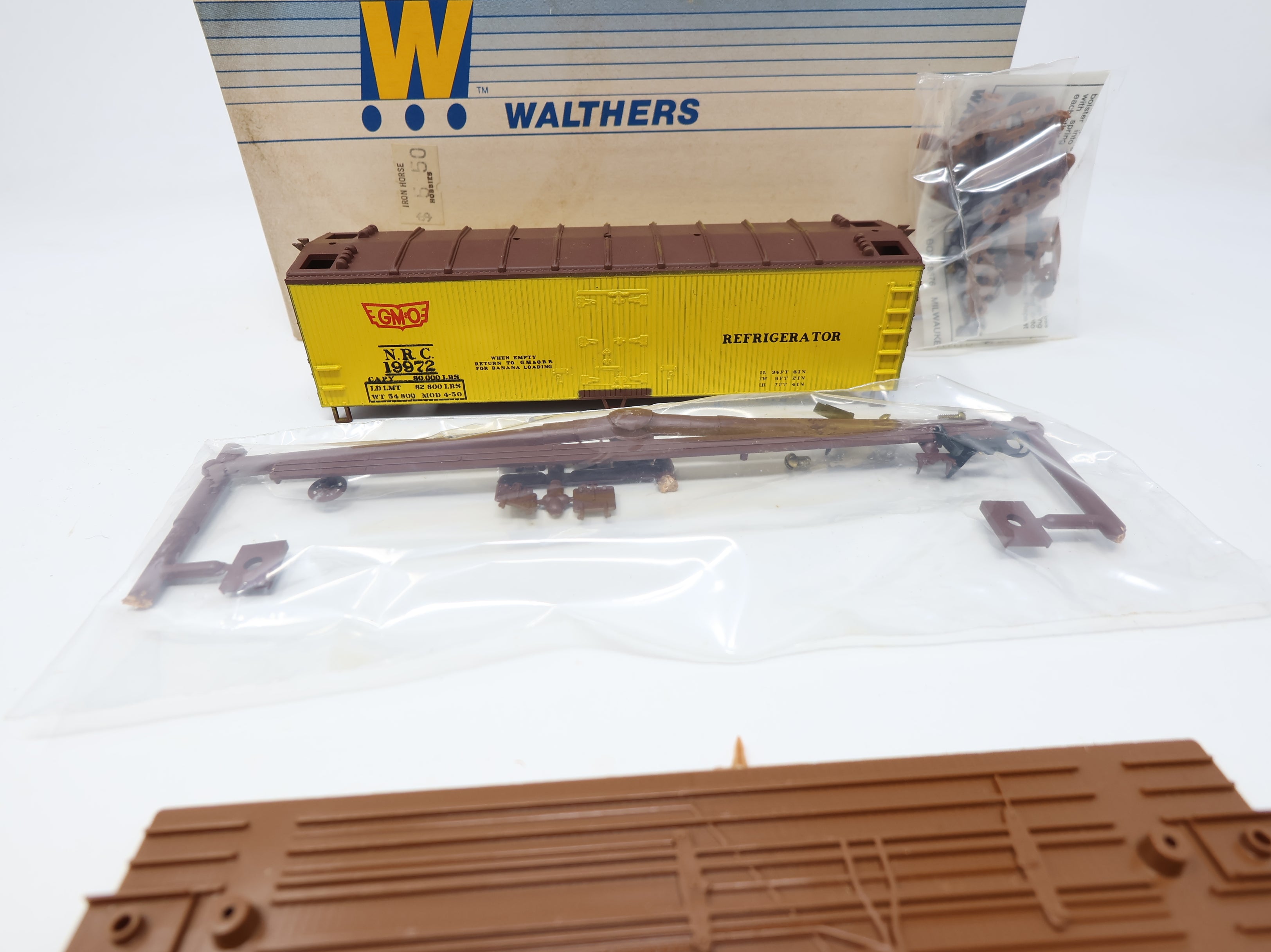 USED Walthers HO Scale 40' Wooden Reefer Gulf, Mobile & Ohio NRC #19972 KIT