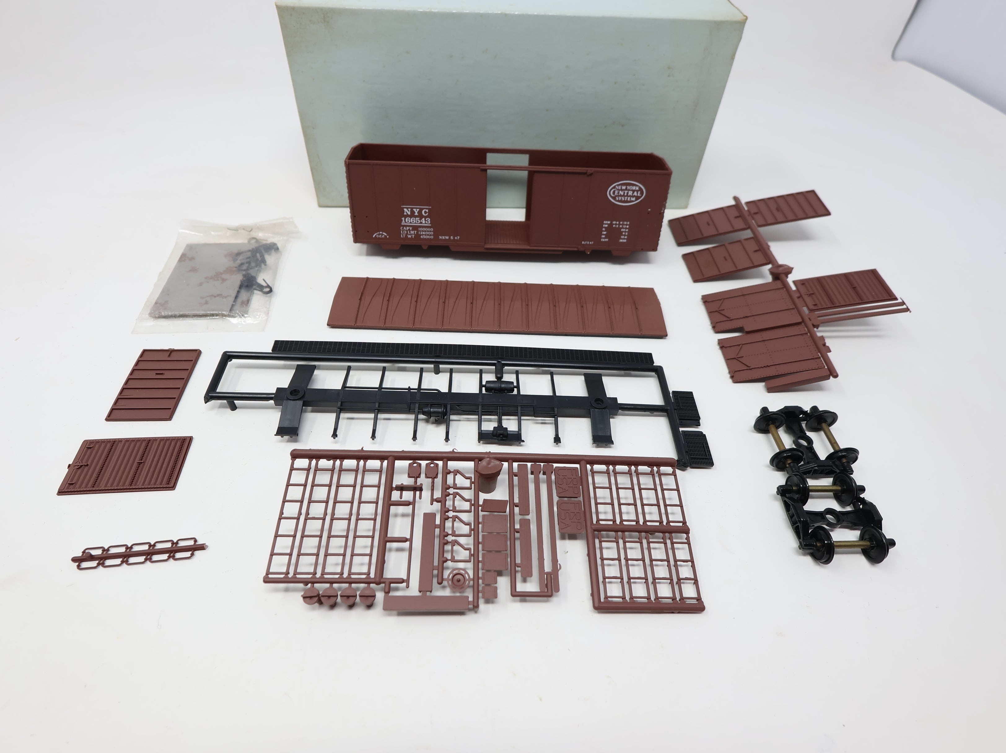 USED Front Range Products 4087 HO Scale 40' ACF Rivet Side Box Car New York Central NYC #166543 KIT